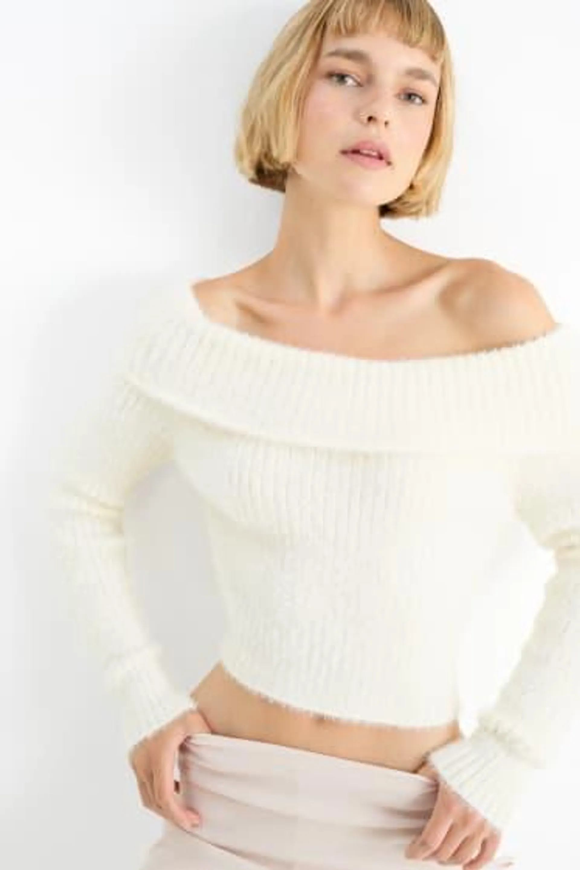 Cropped jumper