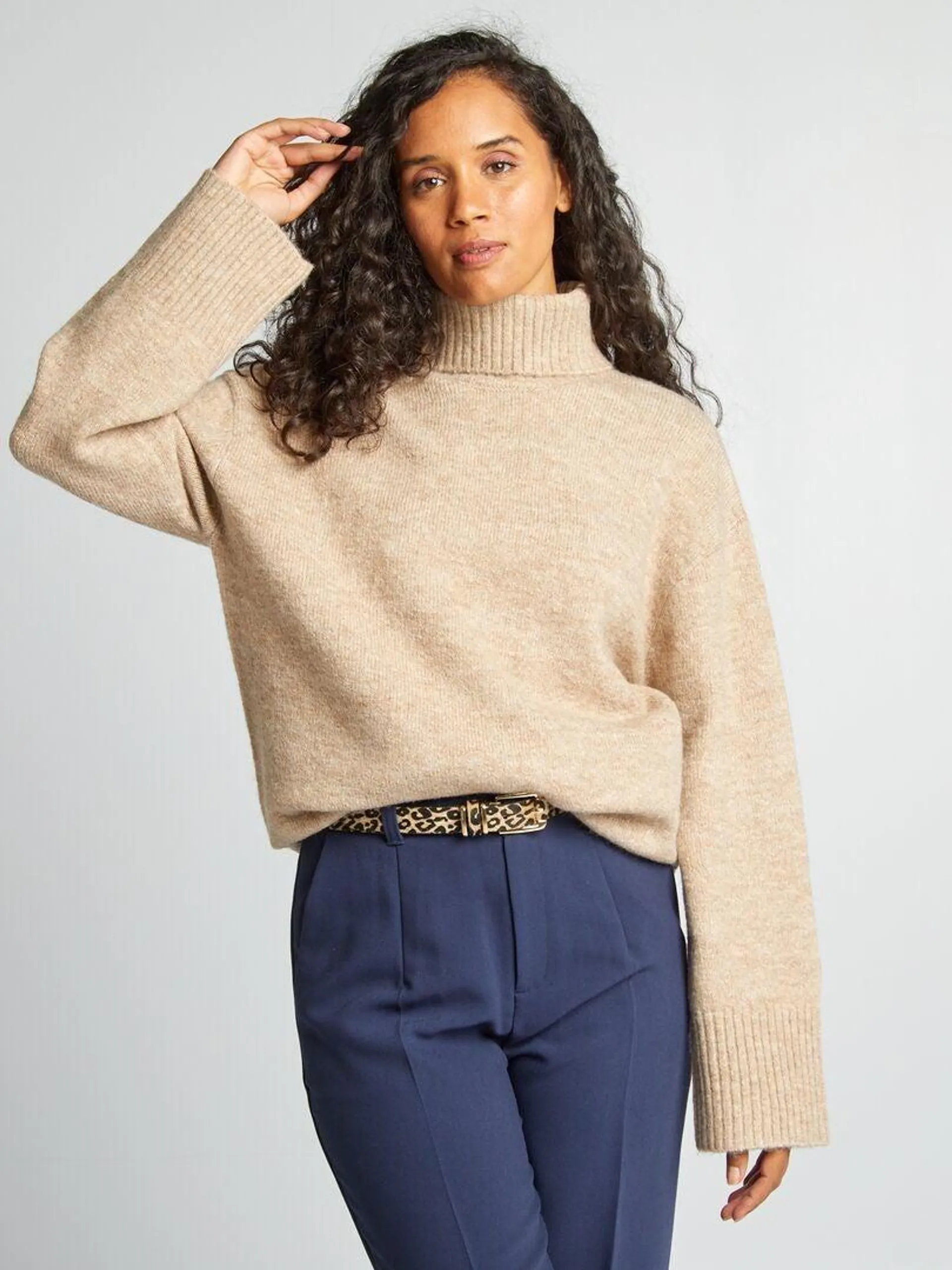 Pull en maille à col montant - Beige