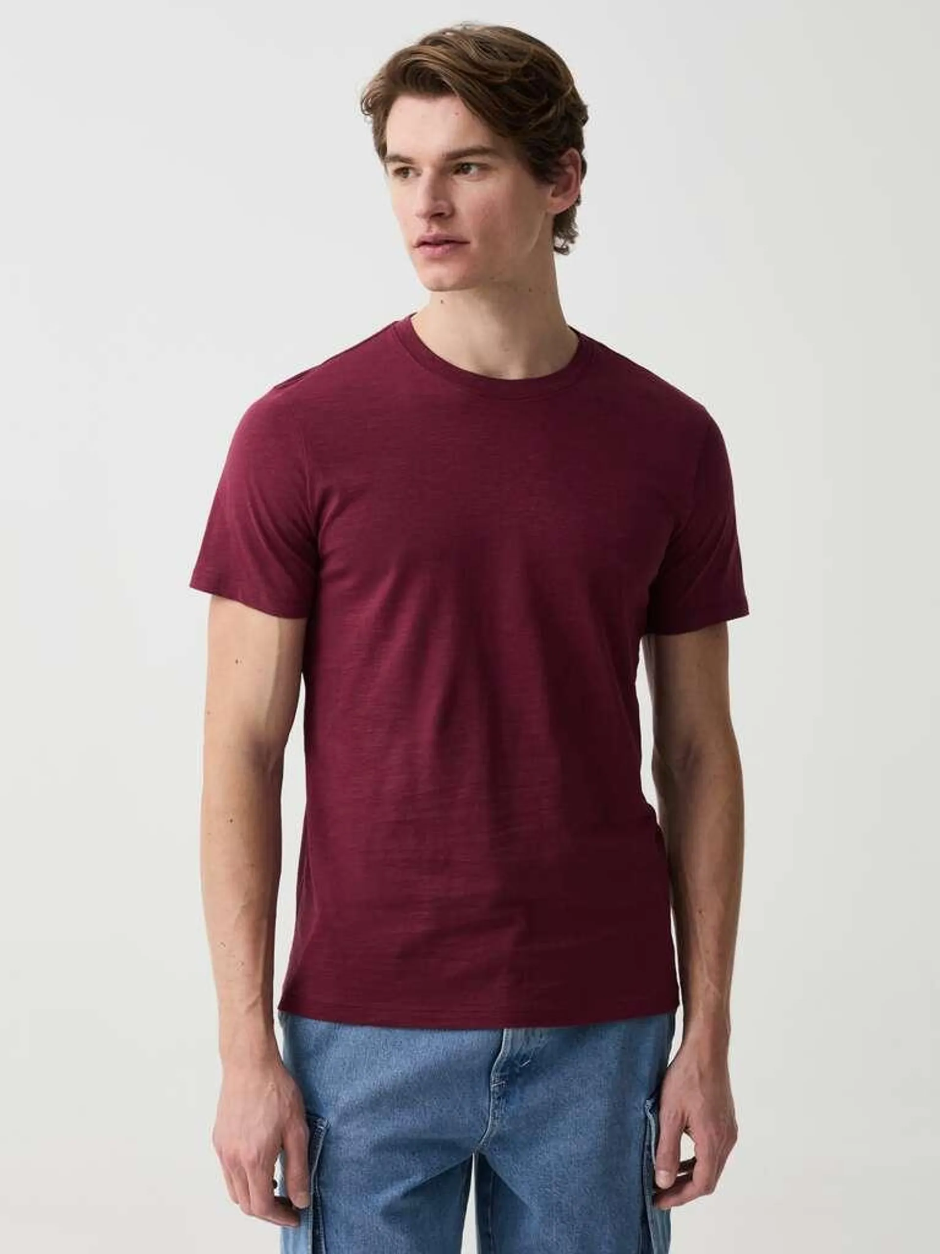 Burgundy Round-neck T-shirt in jersey slub