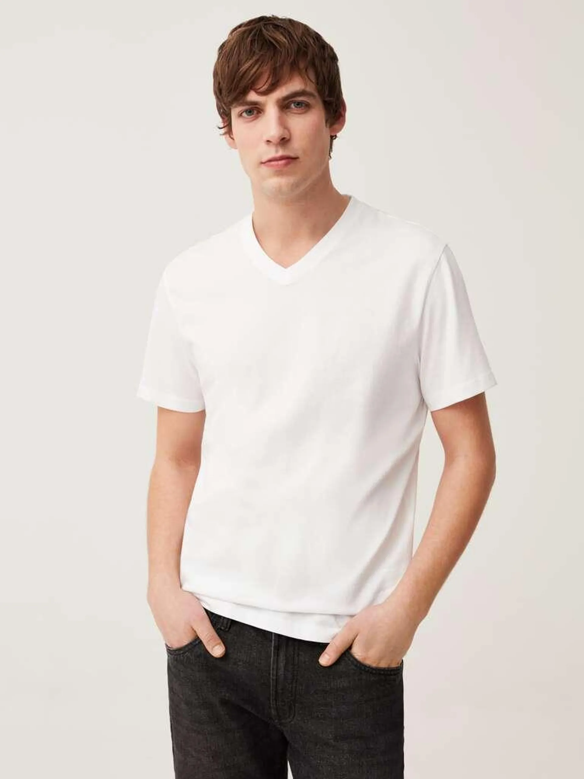 White Organic cotton T-shirt with V neck