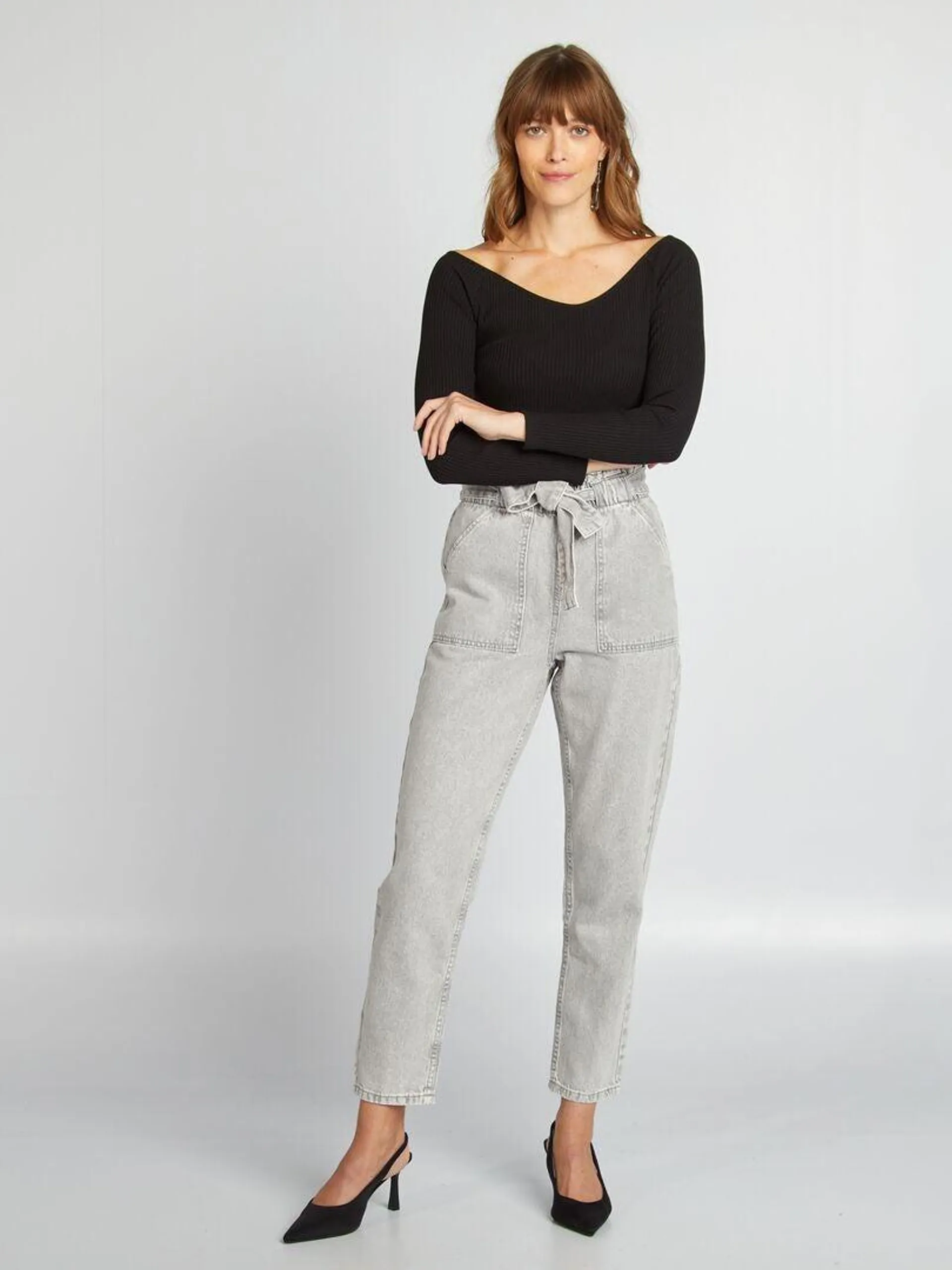 Pantalon denim mom avec ceinture à nouer - Gris clair