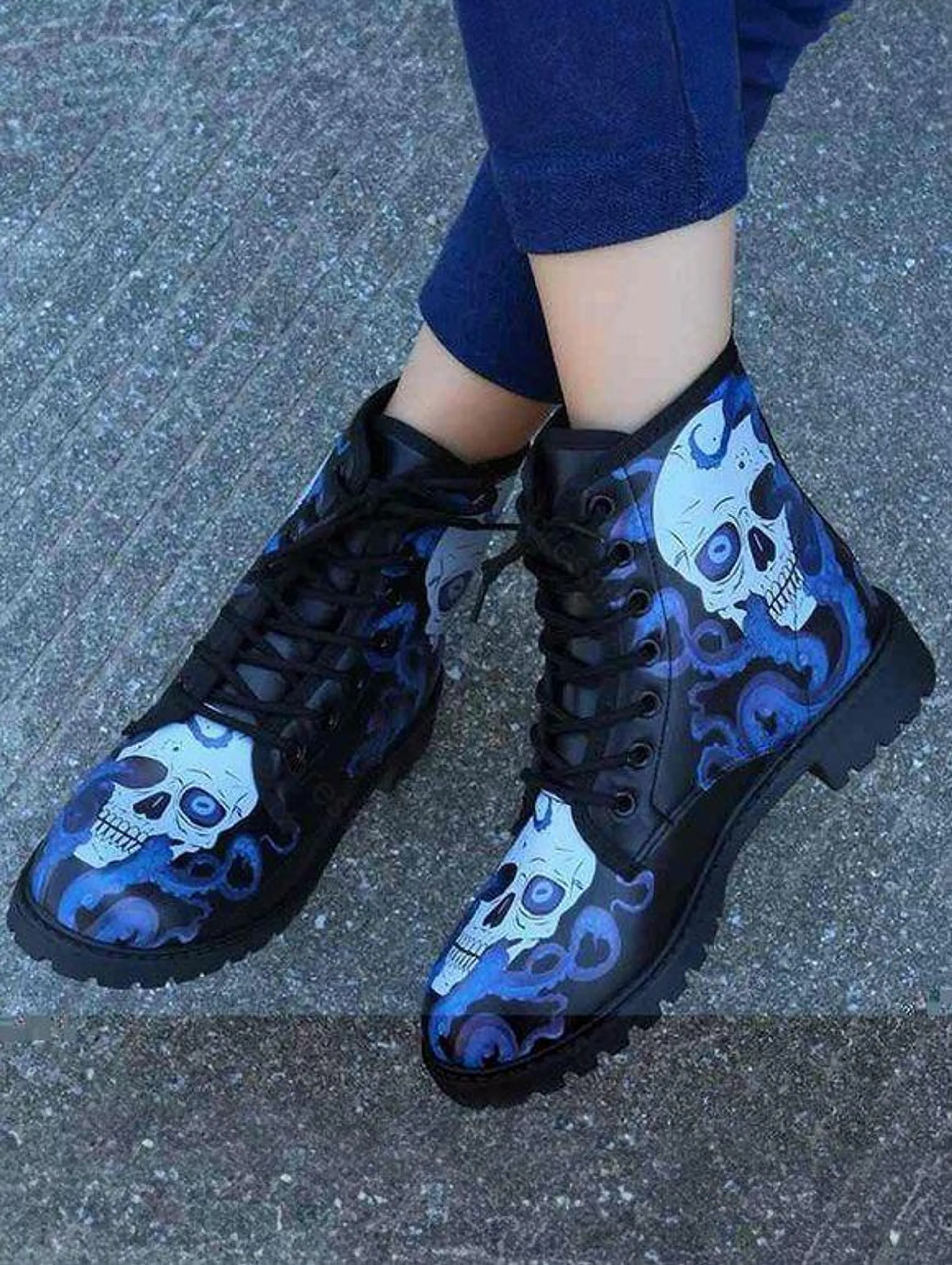 Skull Print Round Toe Lace Up Halloween Boots