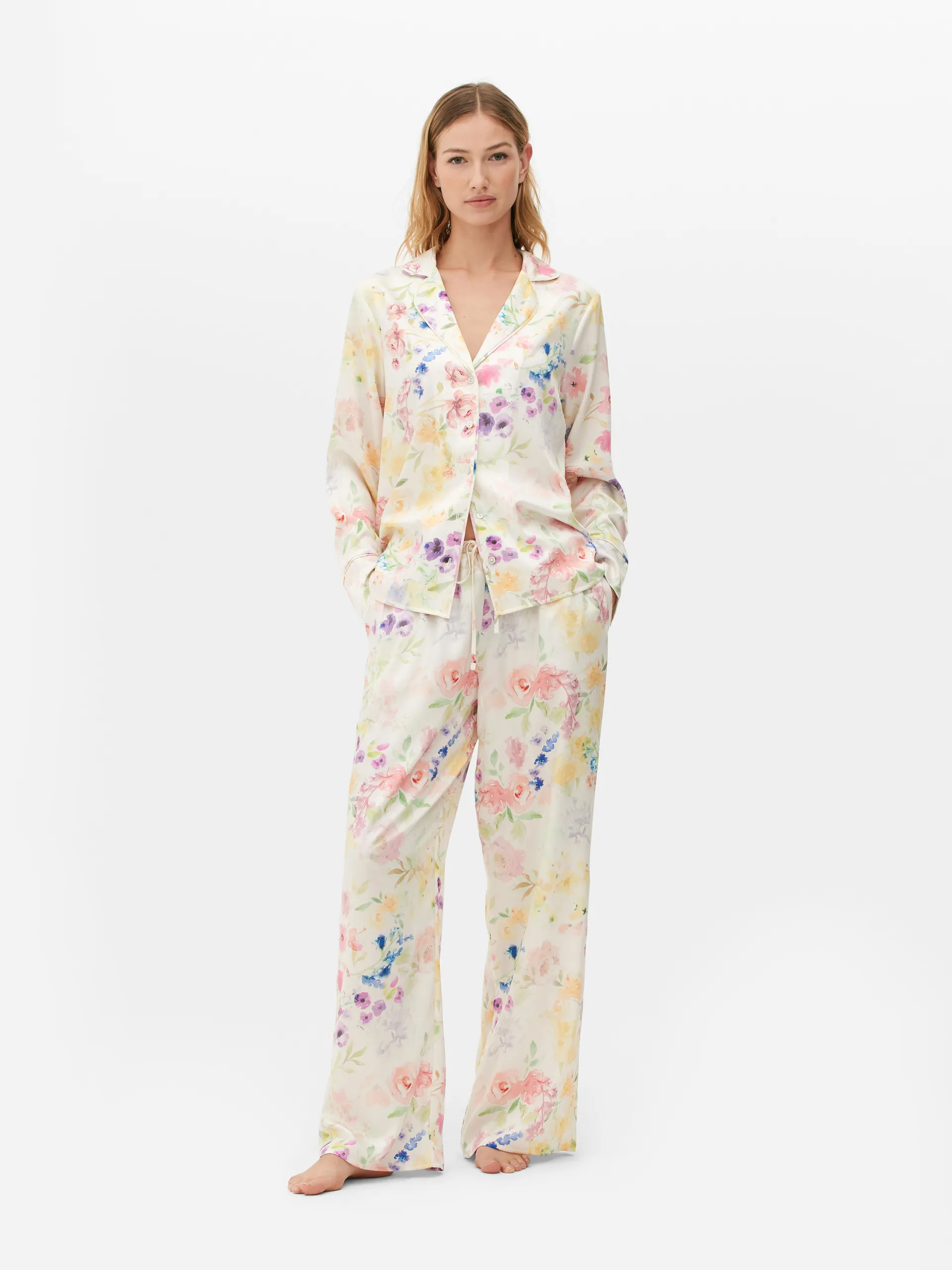 Chemise de pyjama en satin à imprimé floral