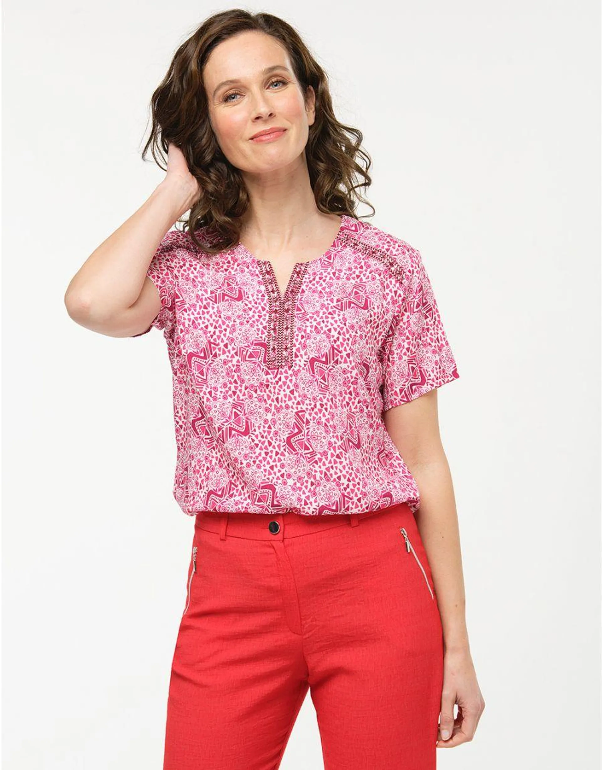 Blouse broderies rouge