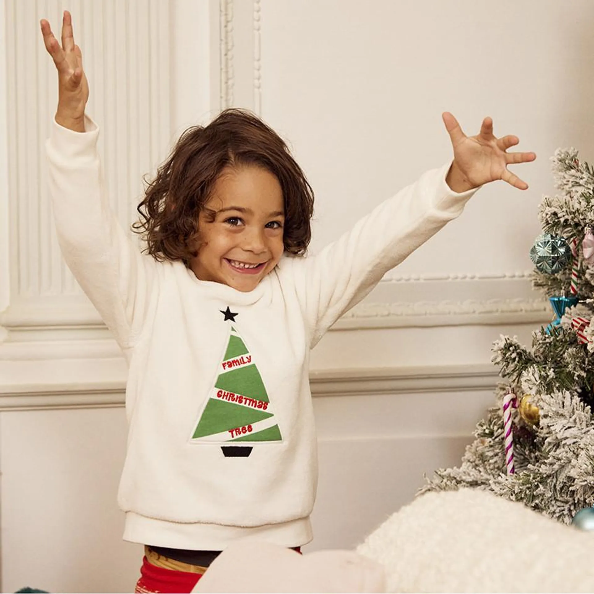 Set pyjama polaire motifs Noël pour enfant