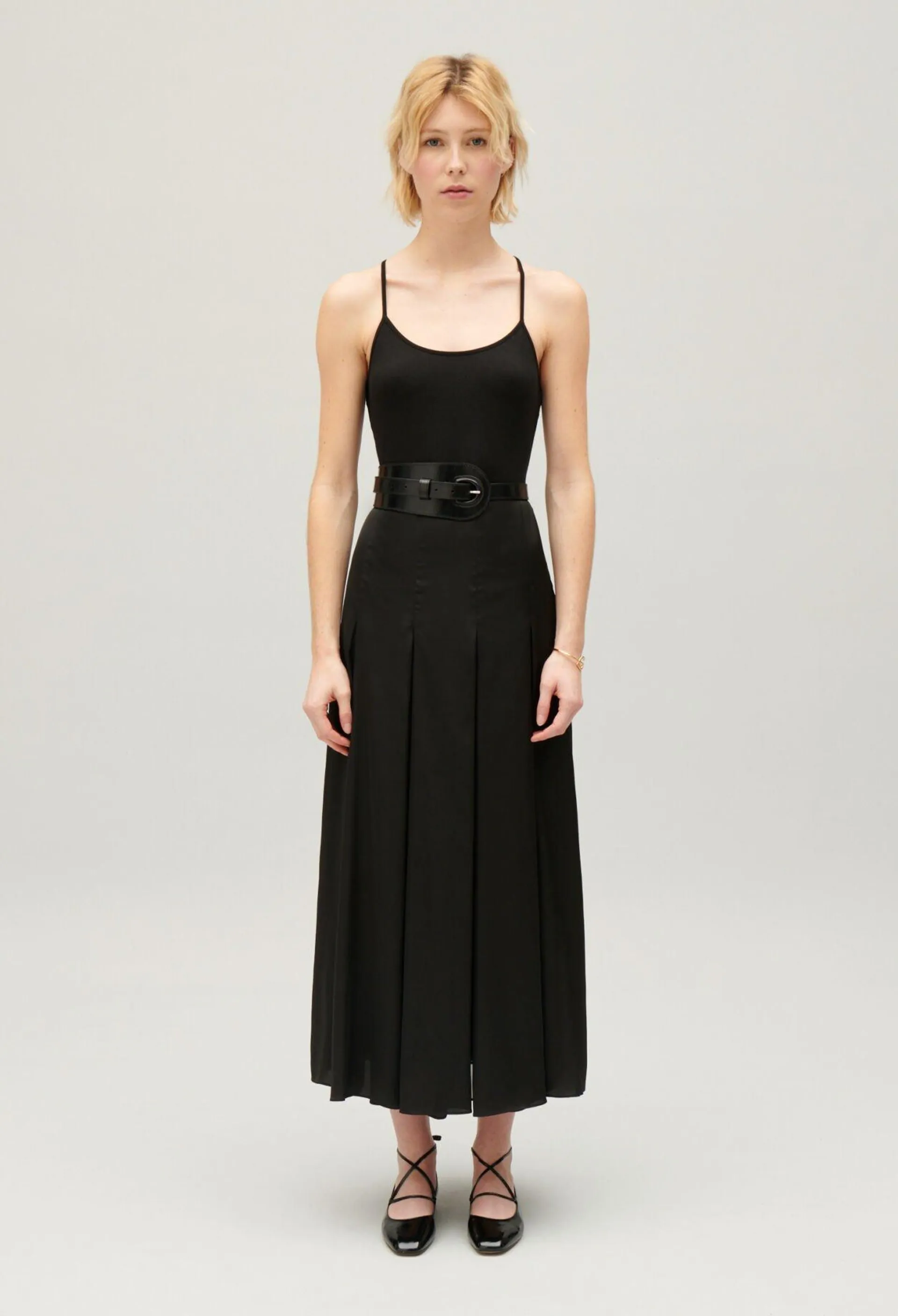 Robe midi dos croisé noire