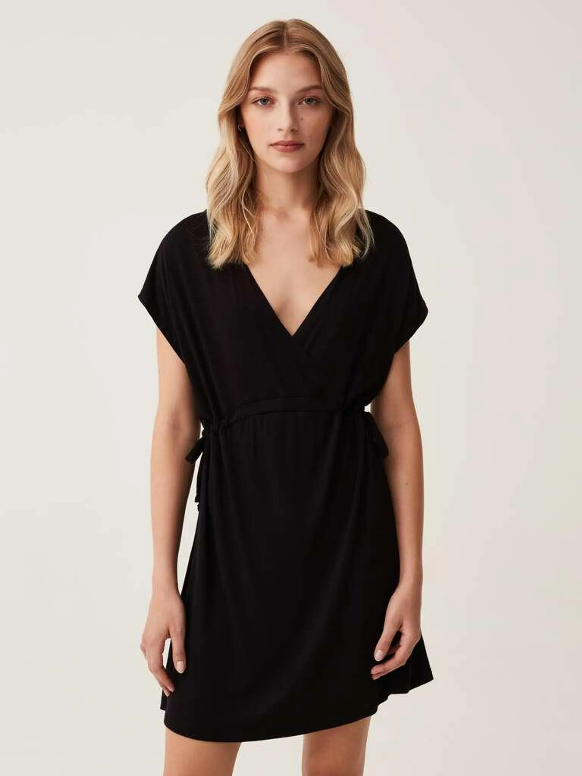 Short dress with V neck and kimono sleeves Noir