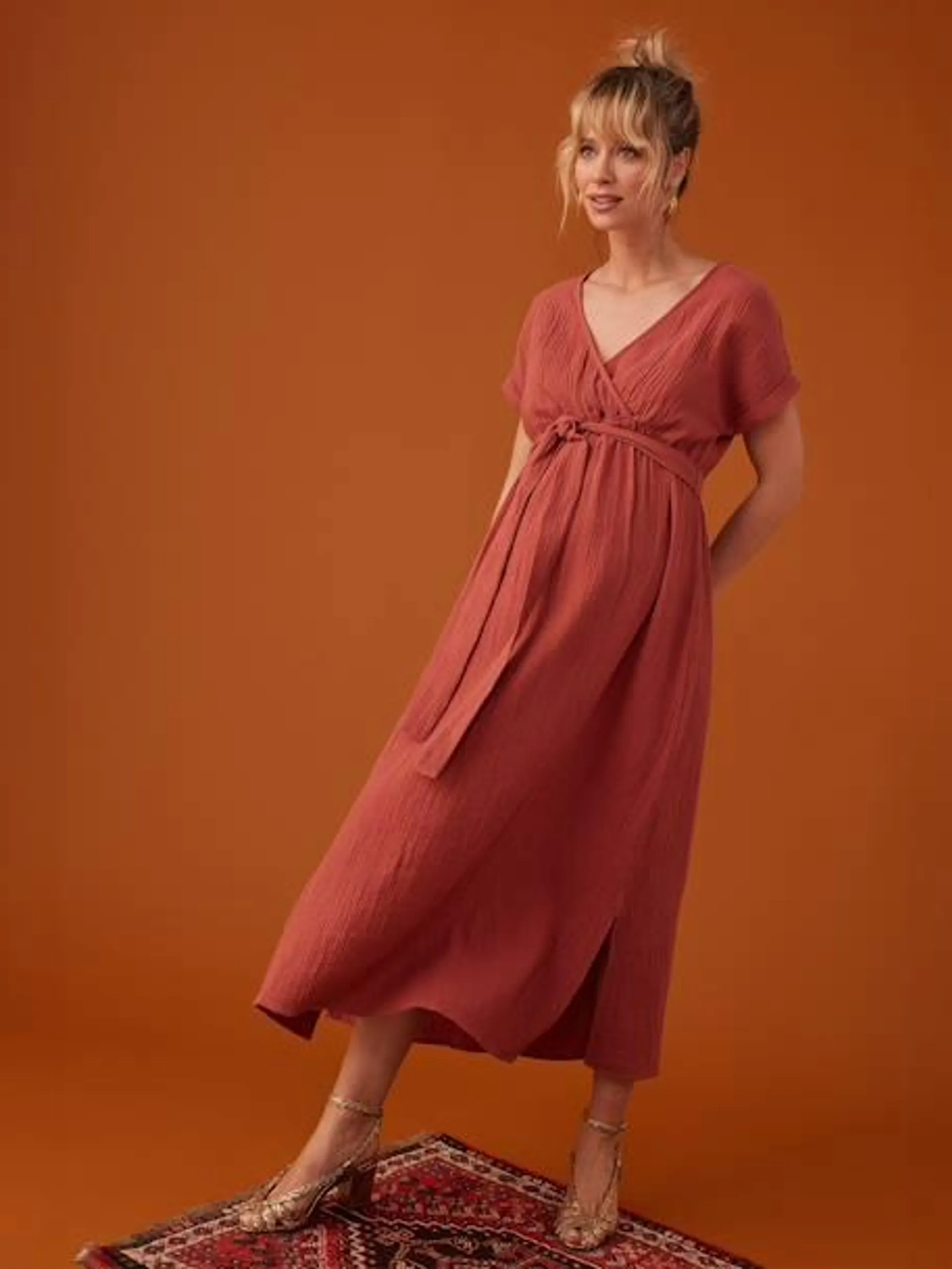 Robe longue grossesse effet cache-coeur en gaze de coton ENVIE DE FRAISE - terracotta