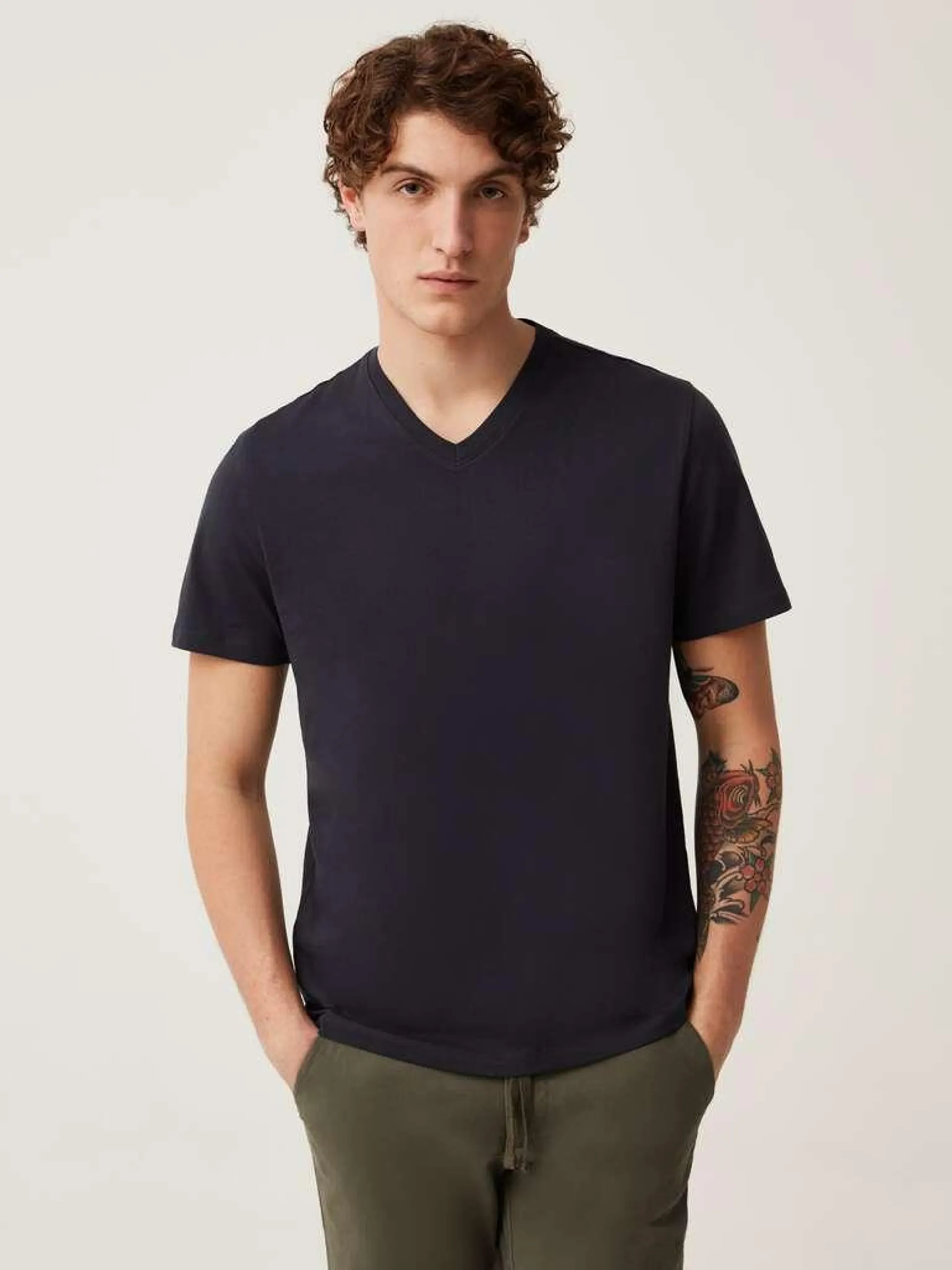 T-shirt in cotone bio con scollo a V Bleu foncé