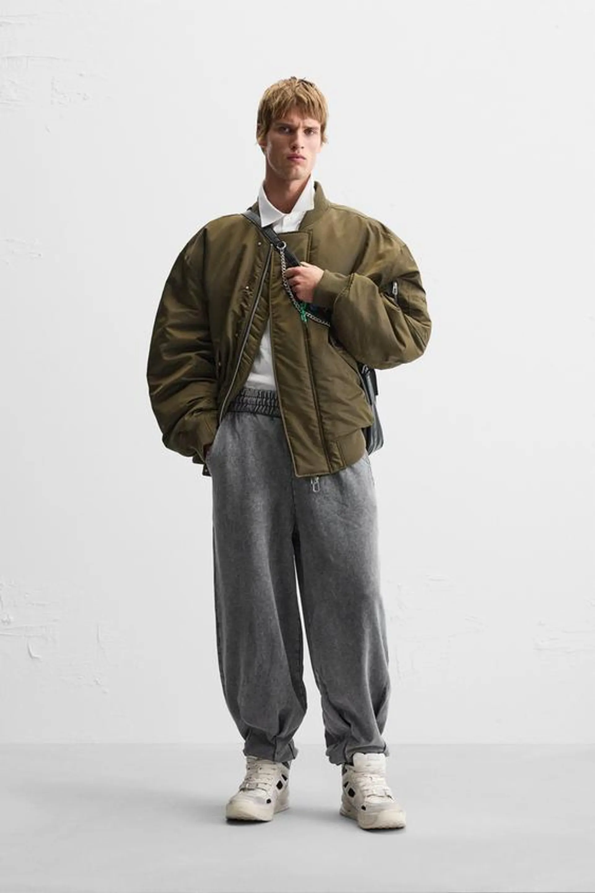 PANTALON DE JOGGING OVERSIZE DÉLAVÉ