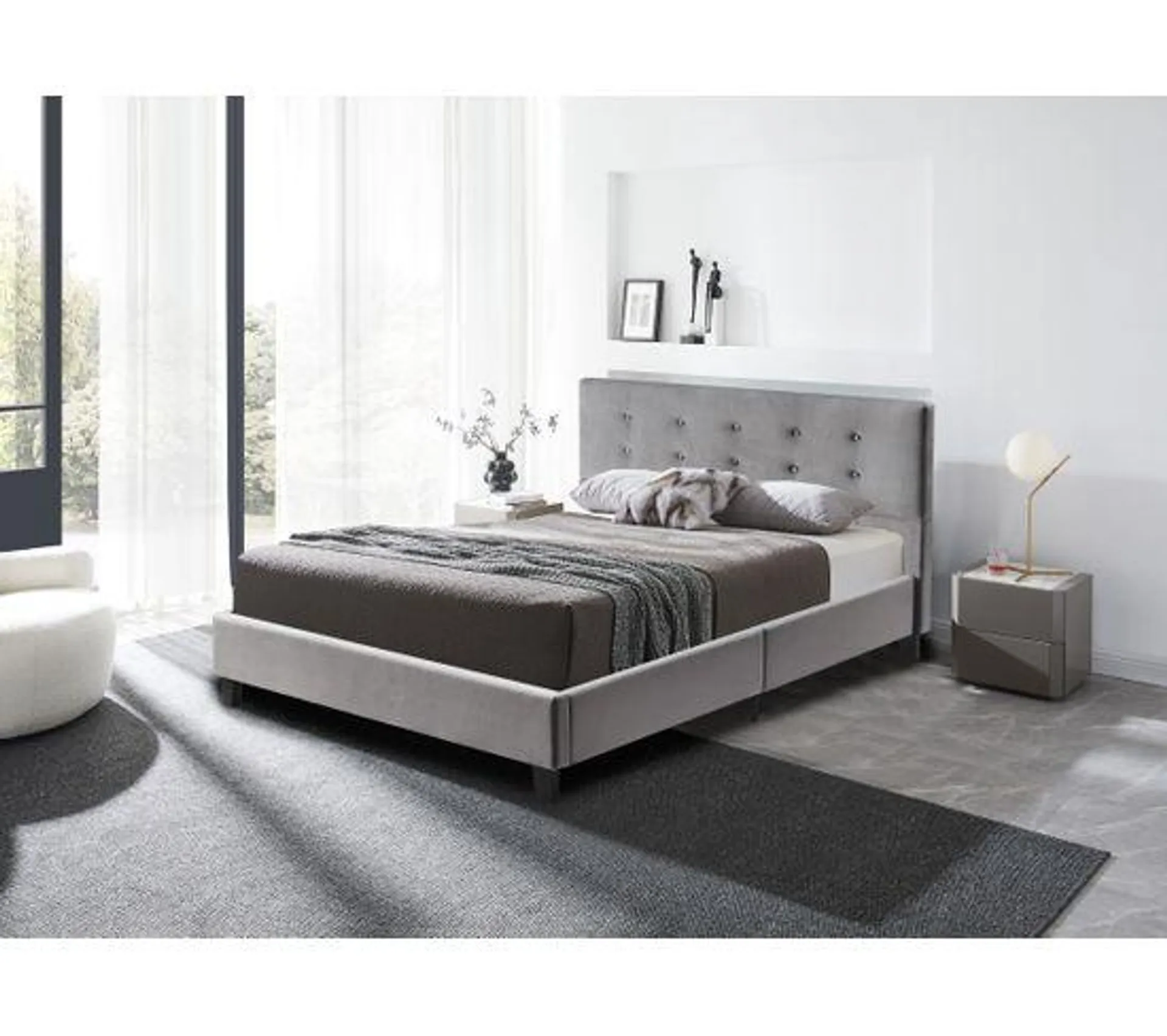 Lit 140 x 190 cm avec sommier RIVIERA en velours gris