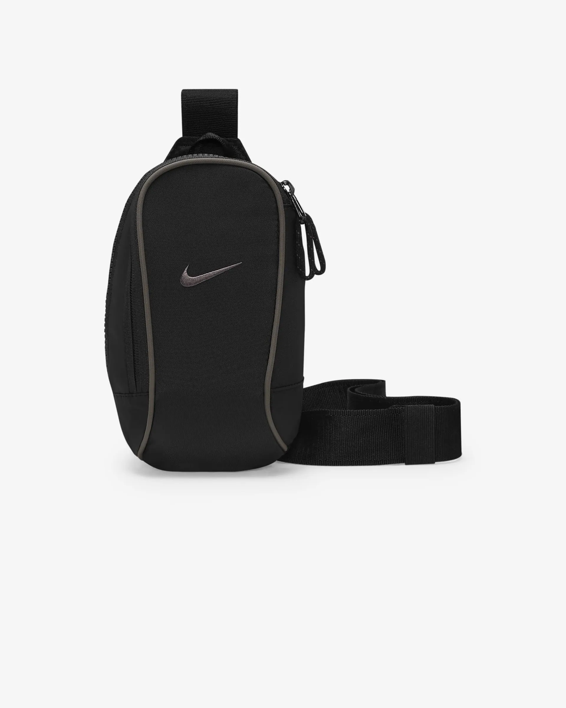 Nike Sportswear Essentials