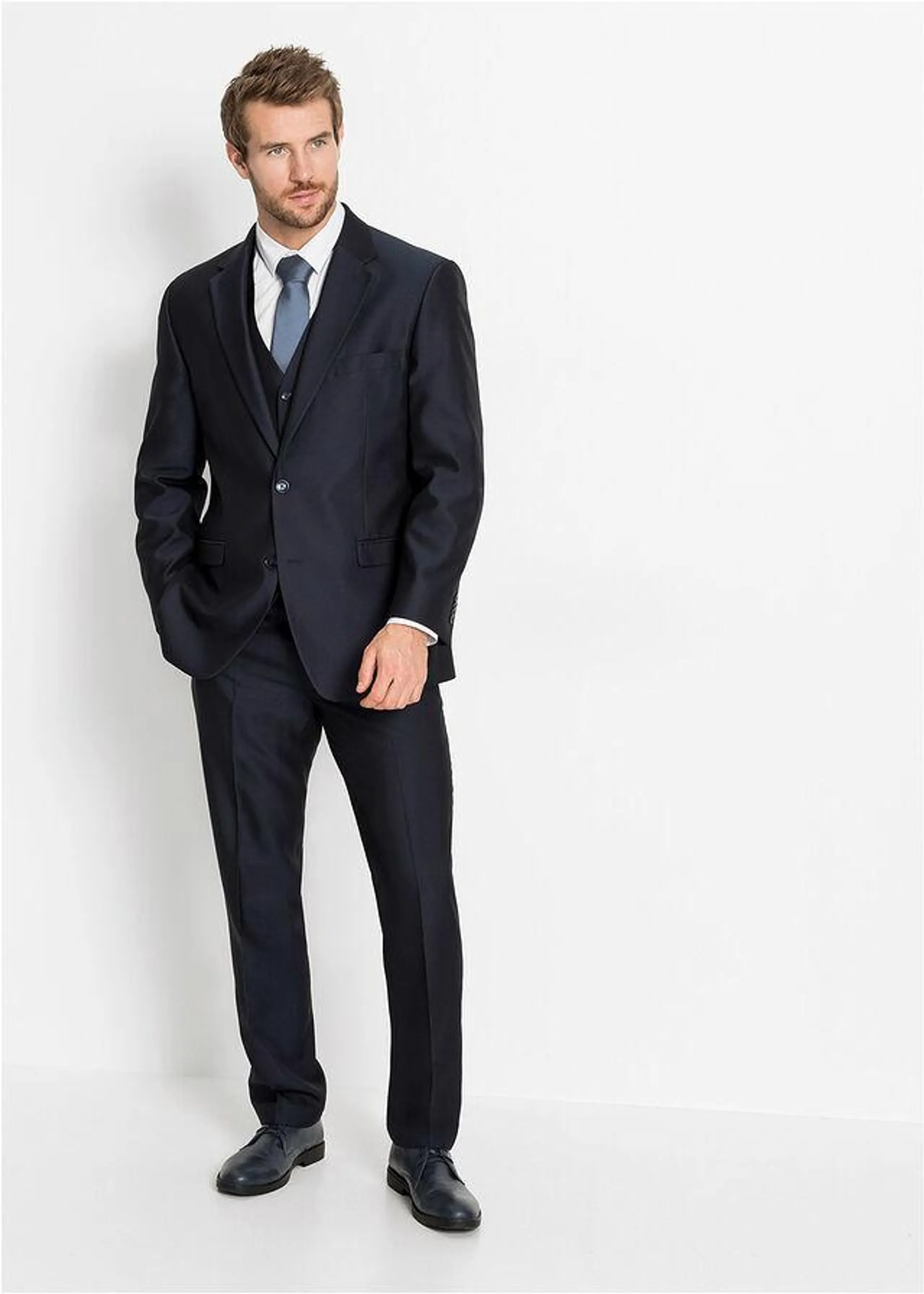 4-dielny Oblek: sako, nohavice, vesta, kravata