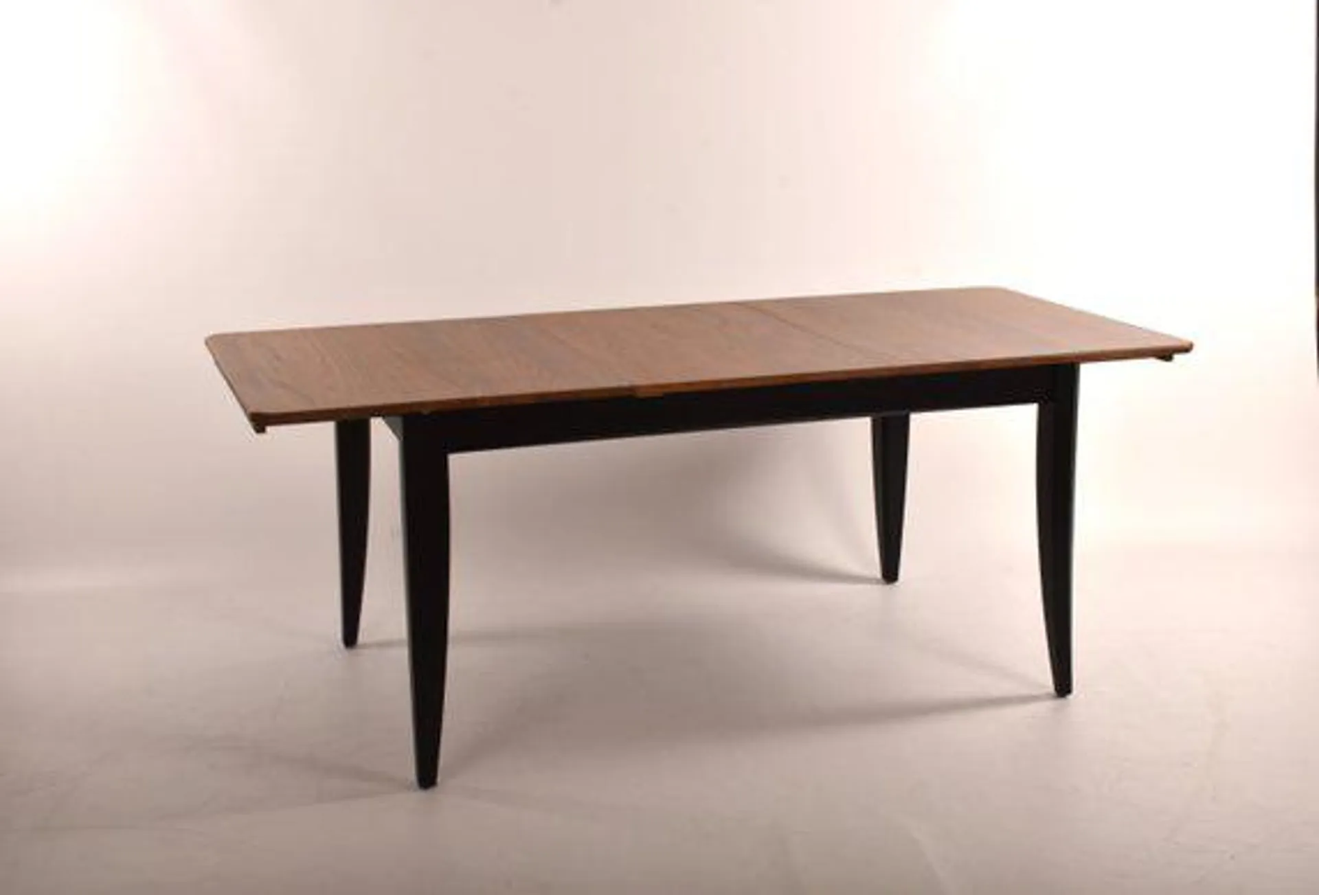 Extending Dining Table in BK & OG