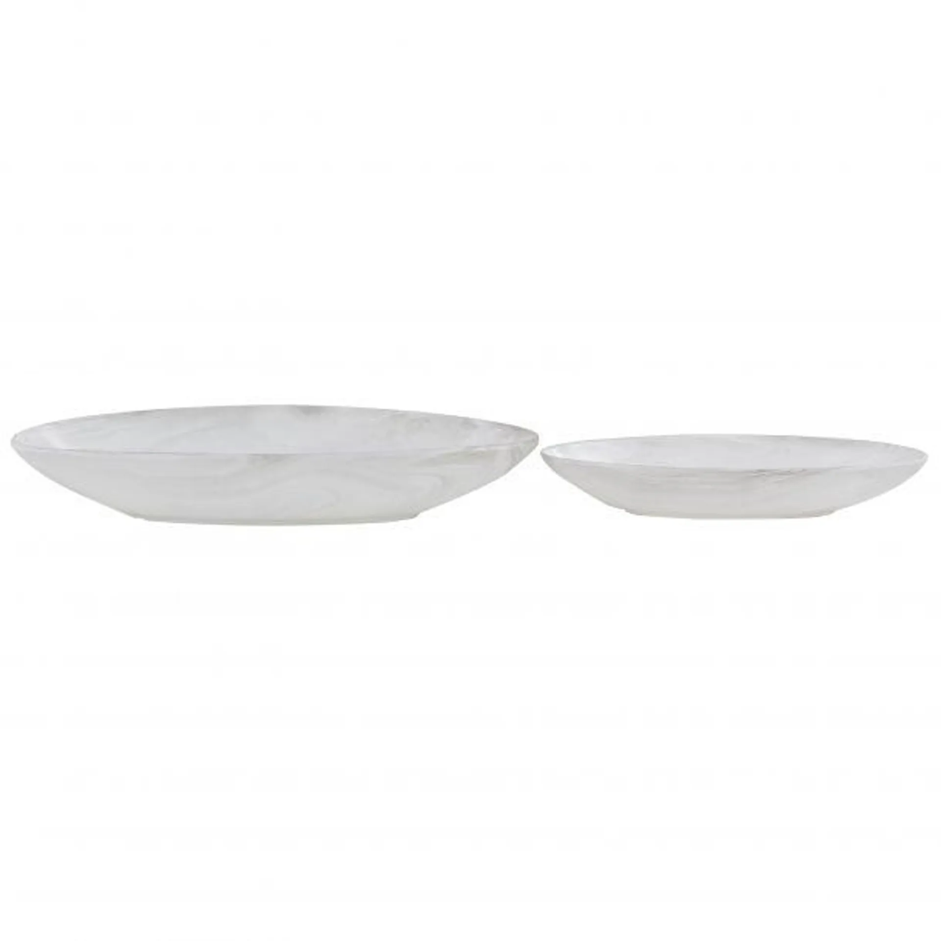 CosmoLiving by Cosmopolitan Set of 2 White Porcelain Farmhouse Planter, 16", 22"