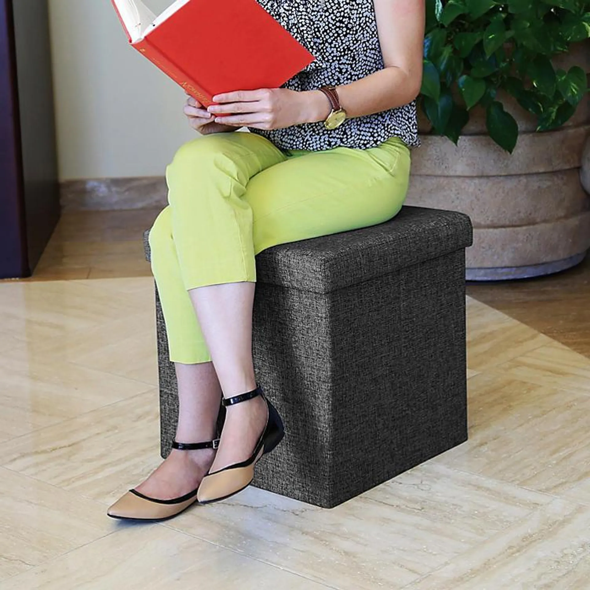 Seville Classics Foldable Storage Cube/Ottoman