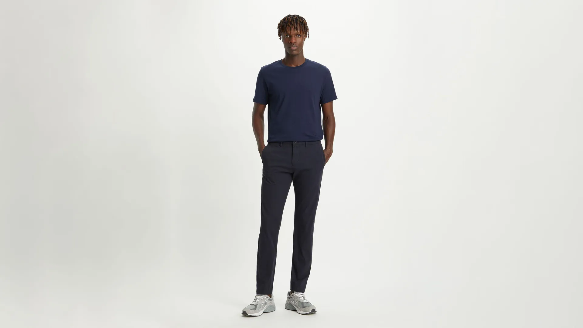 Men's Slim Tapered Fit Smart 360 Flex Alpha Chino Pants