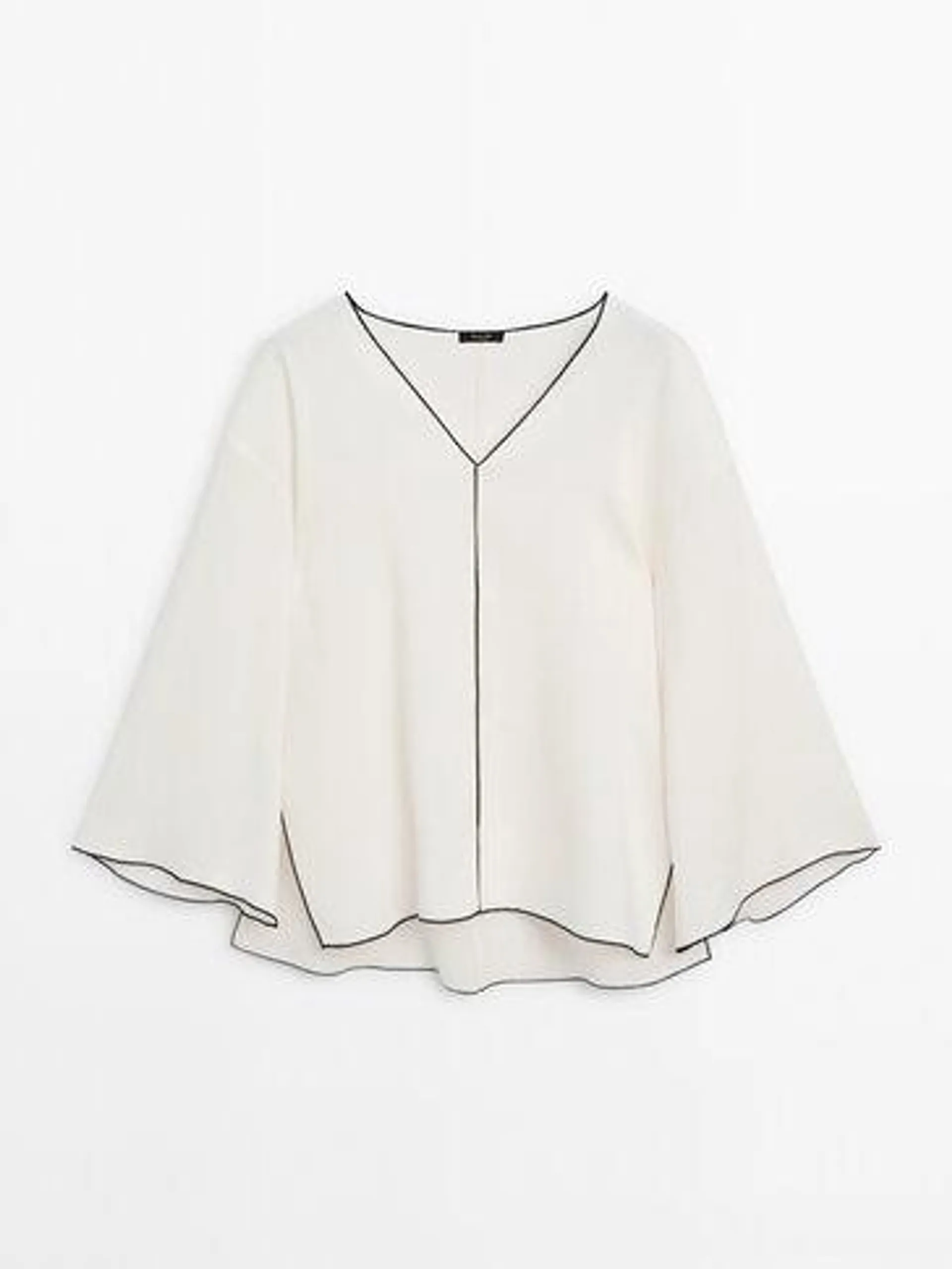 Oversize blouse with contrast trims