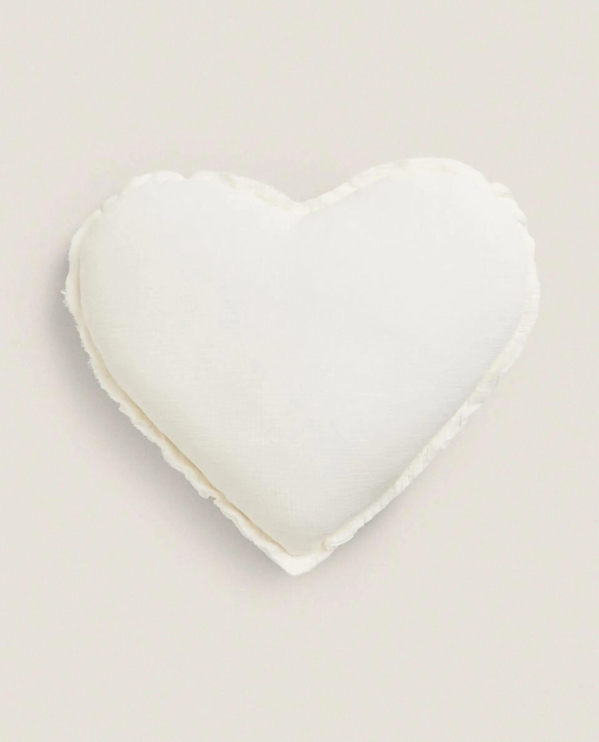 CHILDREN’S HEART CUSHION