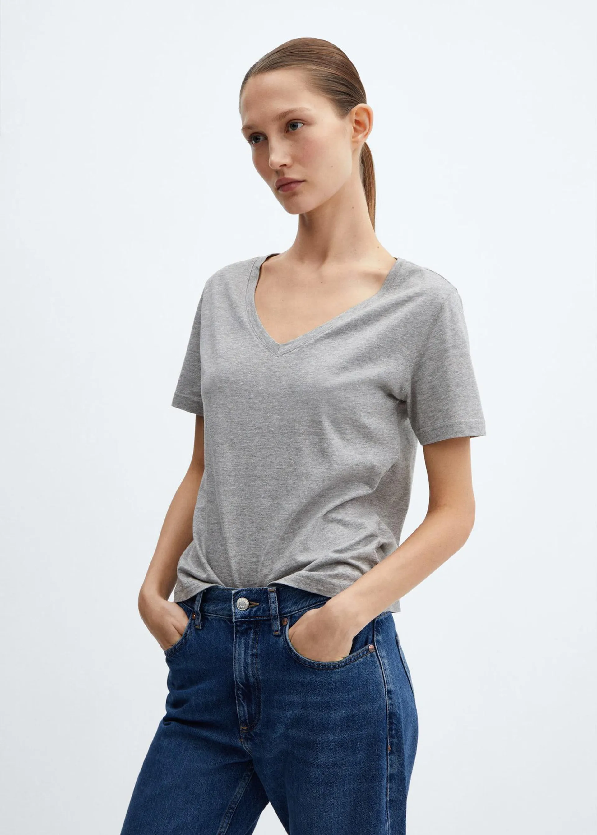 100% cotton V-neck t-shirt