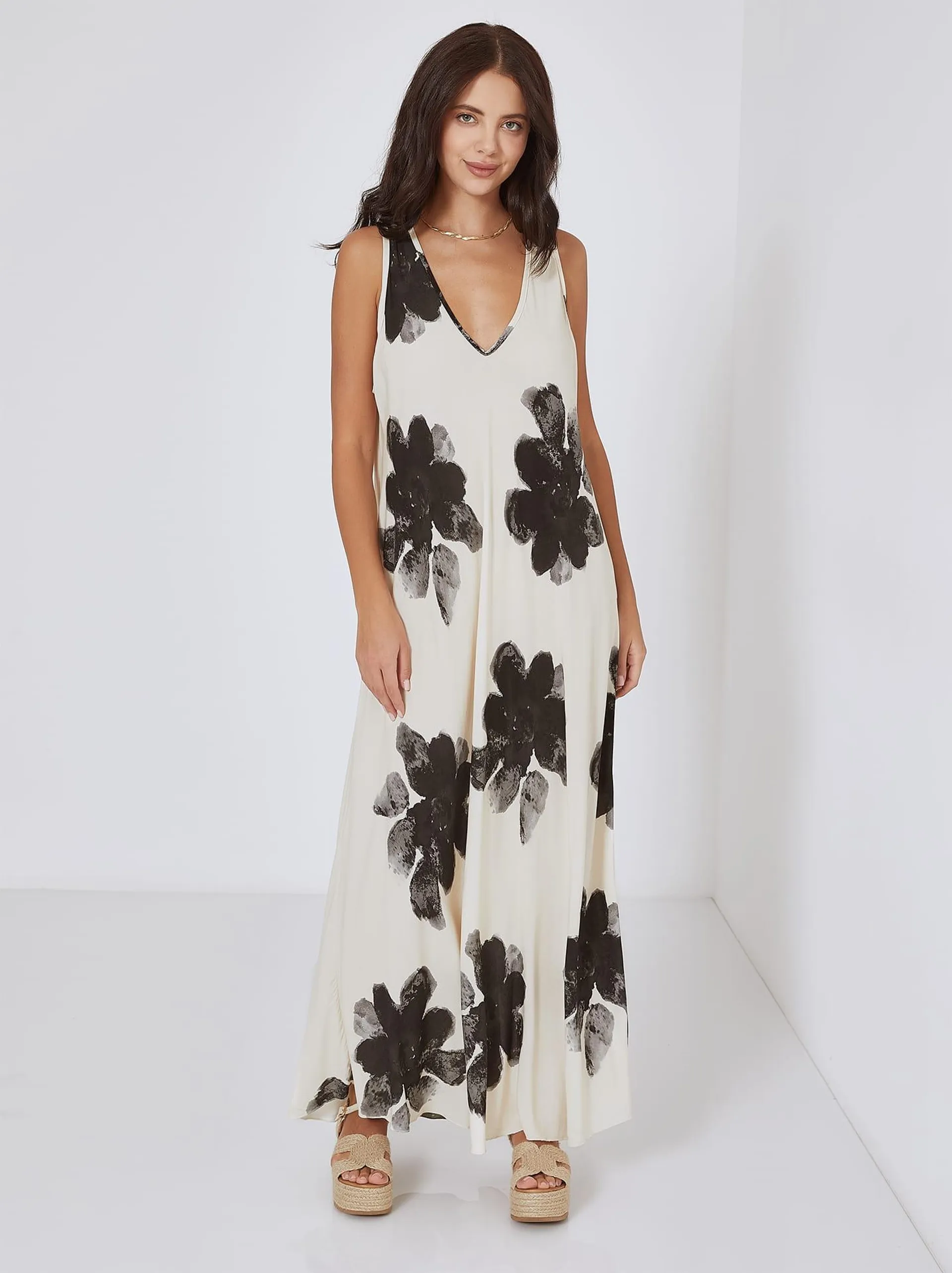 Maxi floral φόρεμα σε μπεζ ανοιχτό