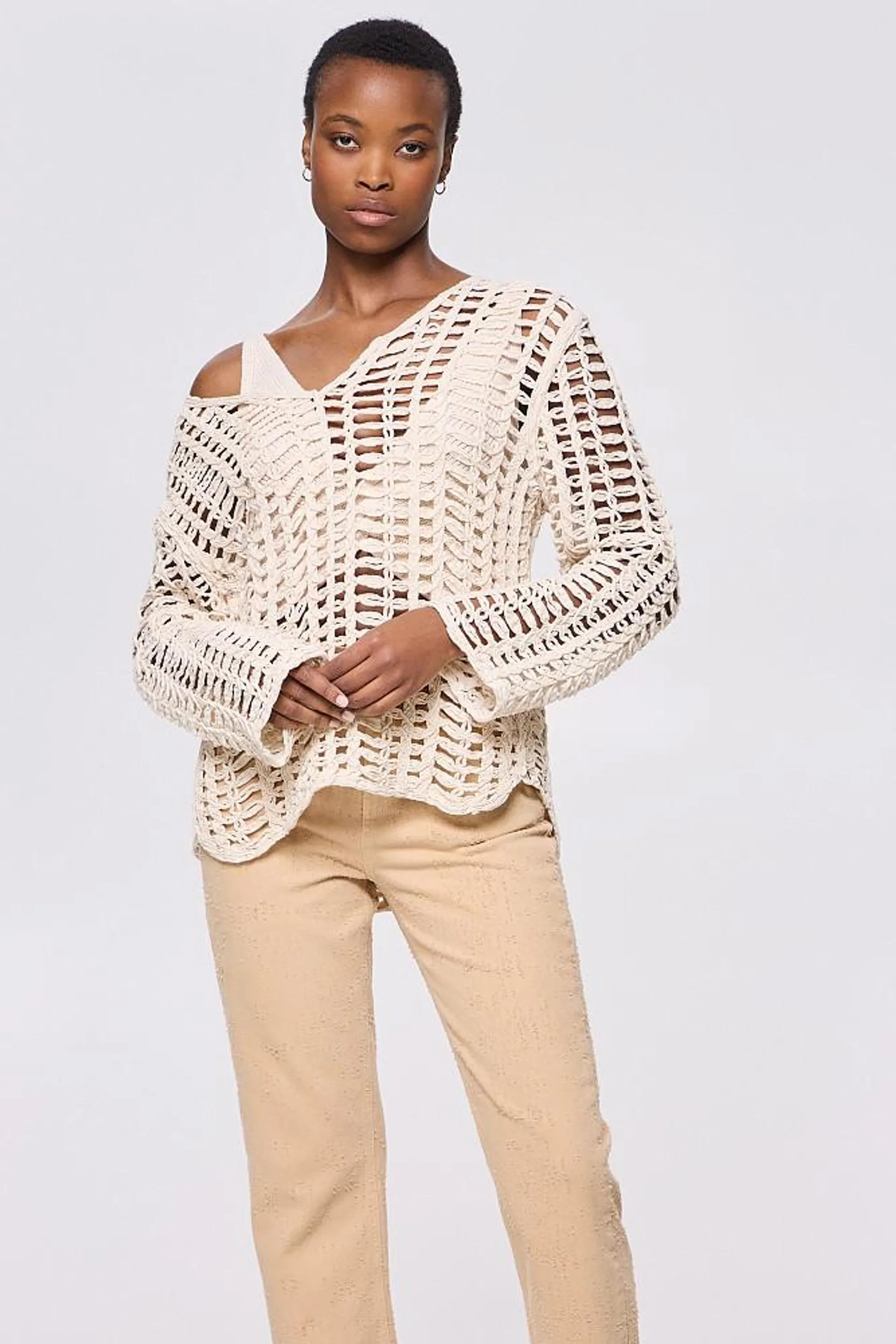 Blouse in loose knit