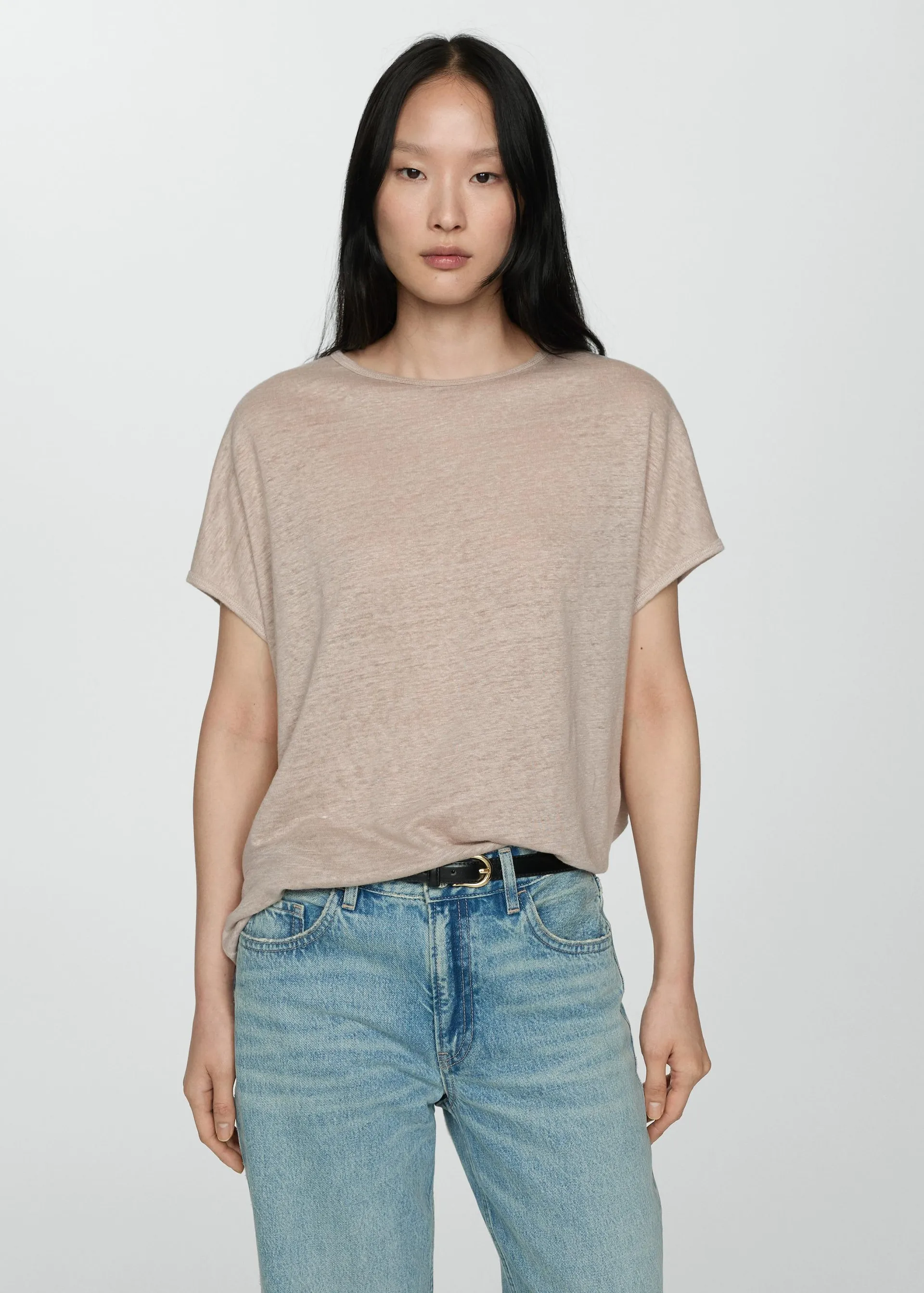 Short-sleeved linen t-shirt