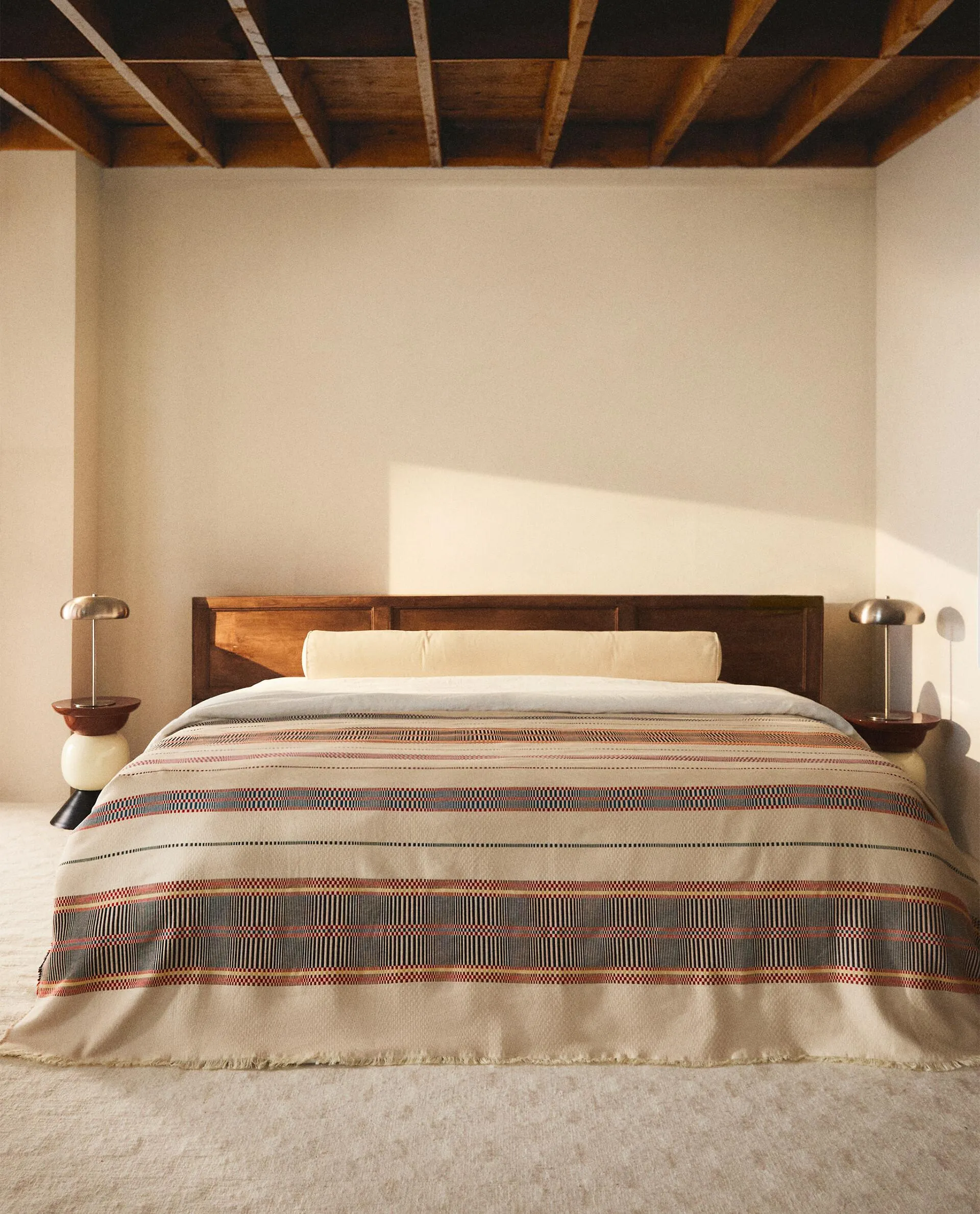 STRIPED JACQUARD COTTON BEDSPREAD x COLLAGERIE