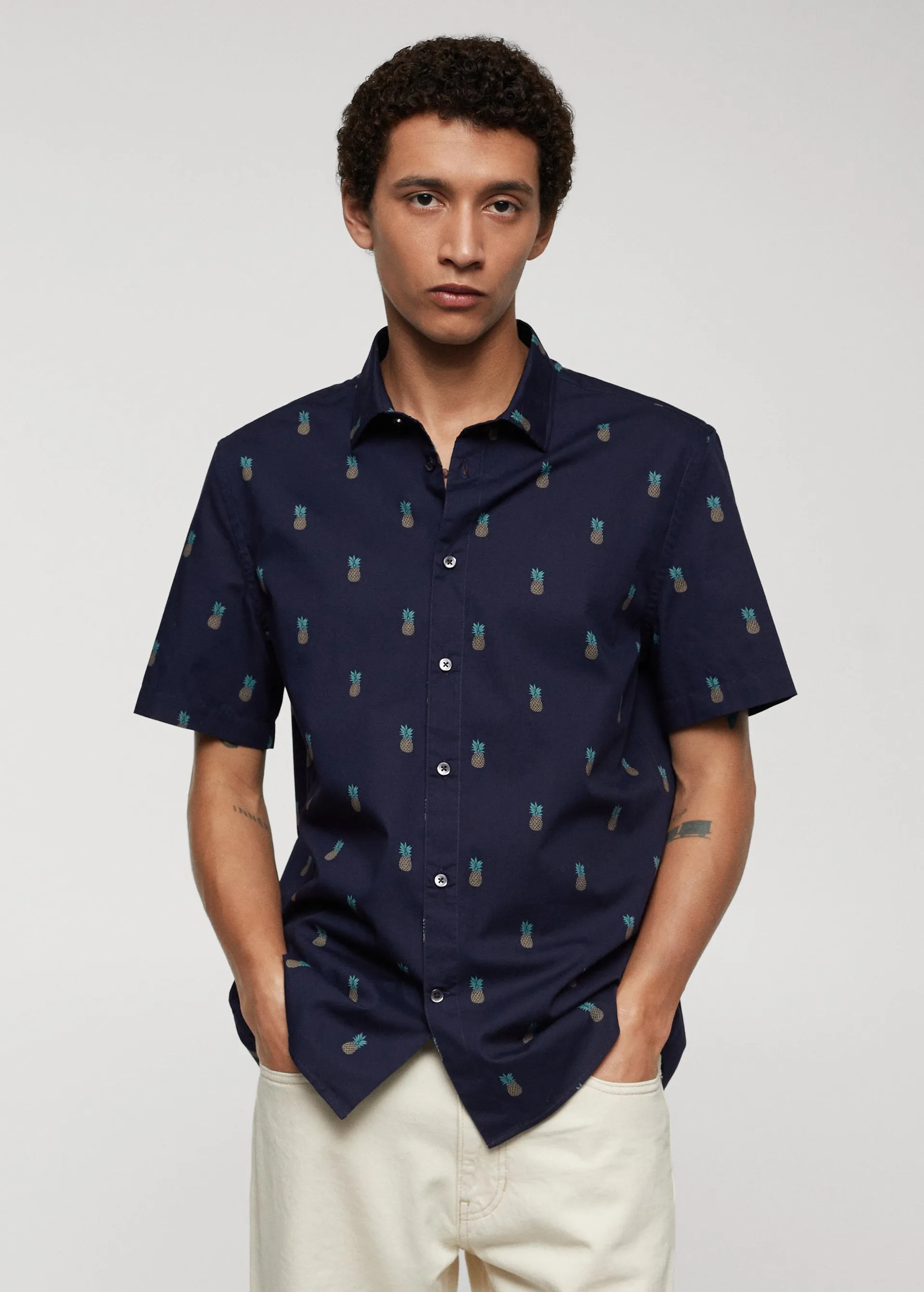 100% cotton shirt with pineapple print