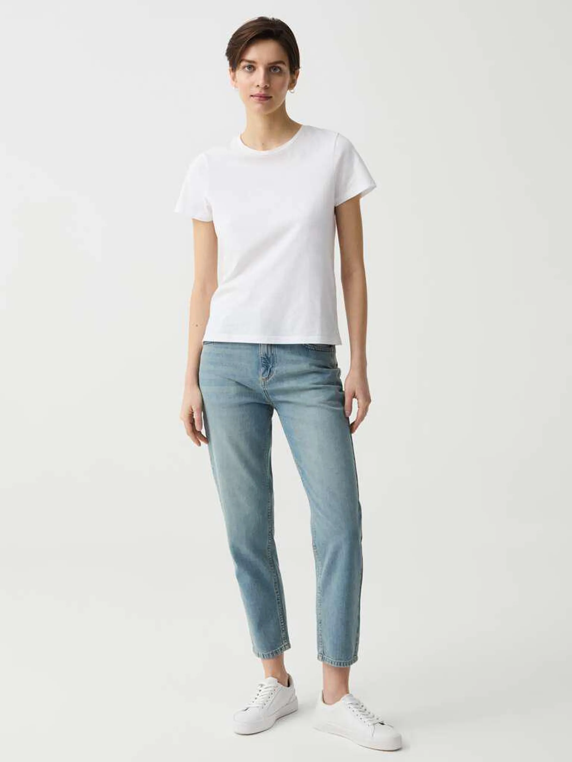 Medium Wash Straight fit cropped jeans