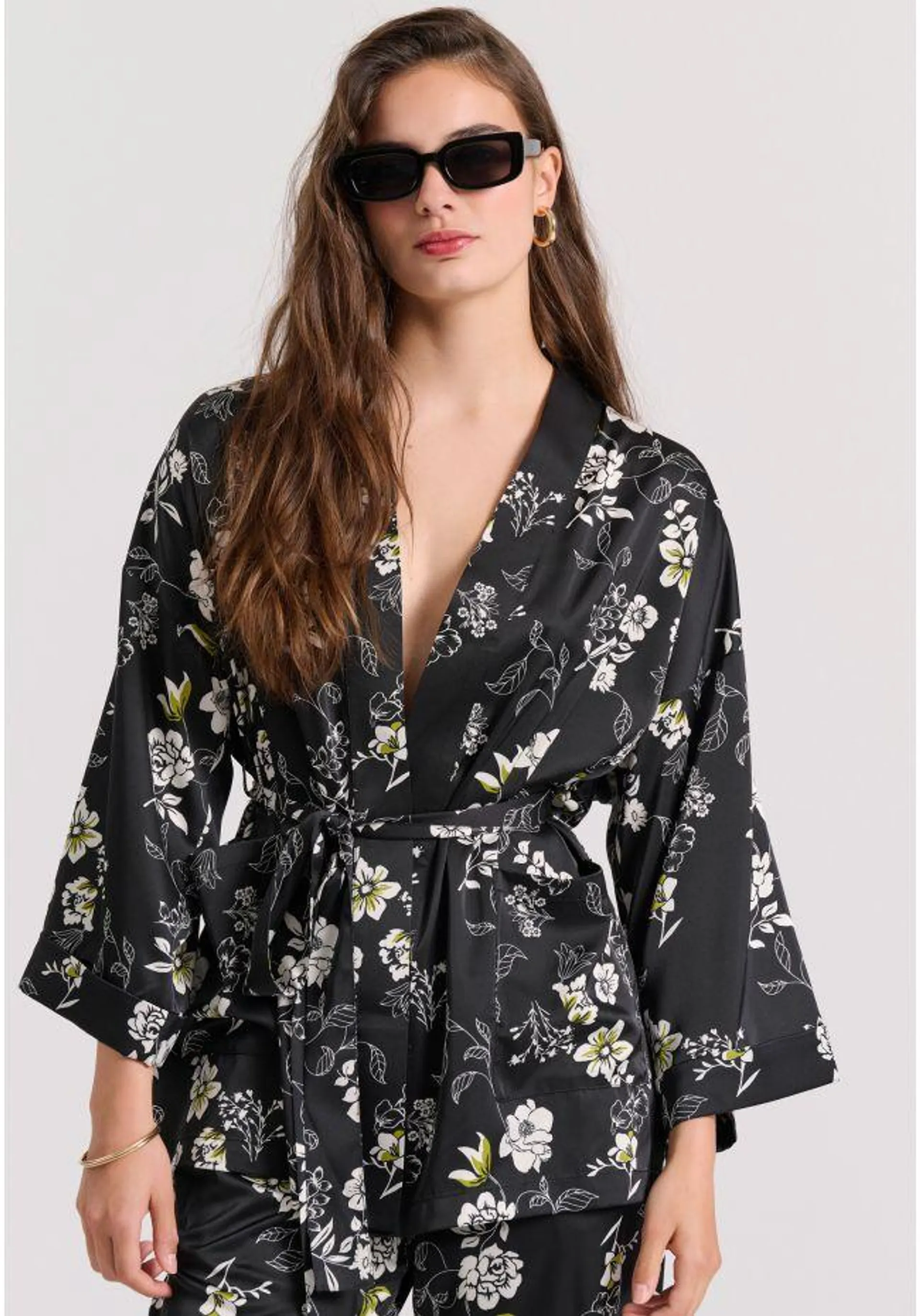 Loose fit κοντό εμπριμέ kimono