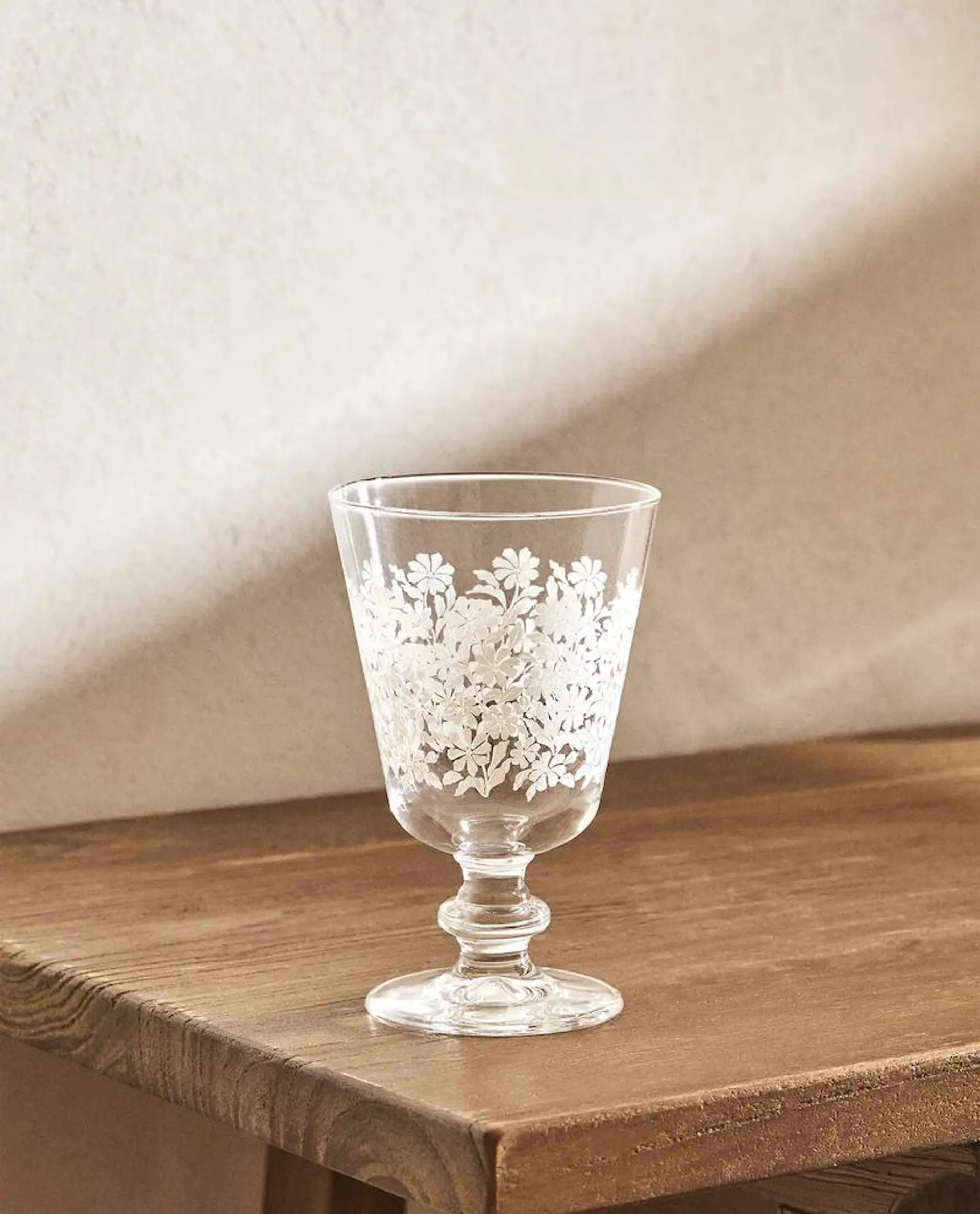 GLASS WITH FLORAL PRINT