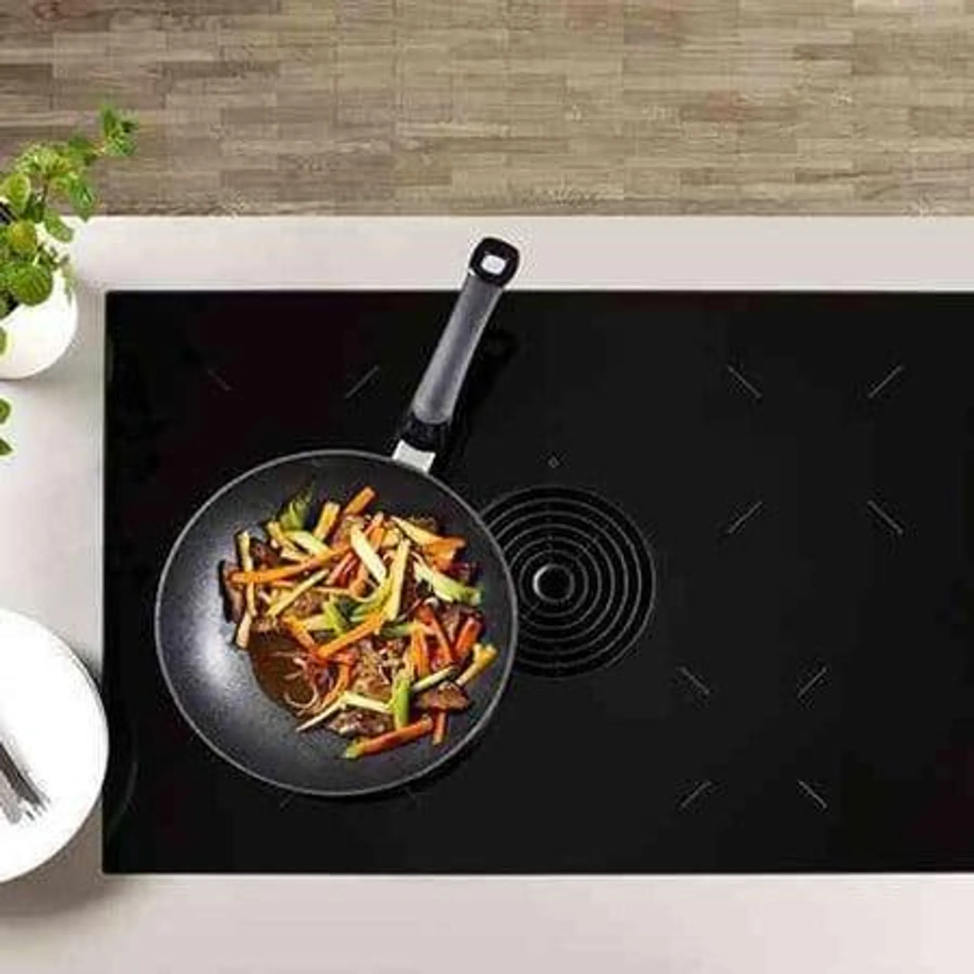 Fissler Adamant® Wok 28cm Αντικολλητικό -Σώμα Αλουμινίου 3.7L