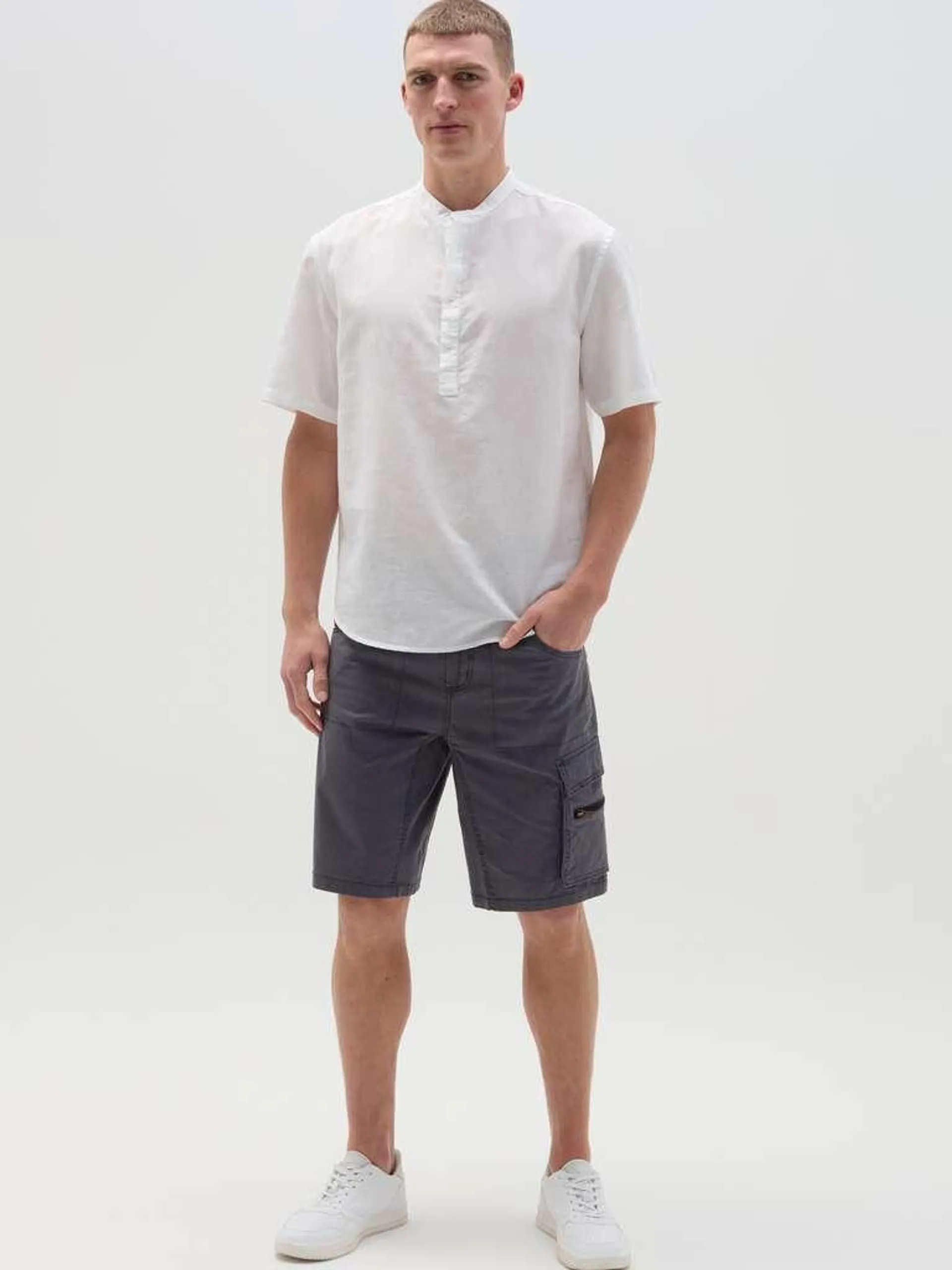 Dark Grey Cargo Bermuda shorts with ripstop weave