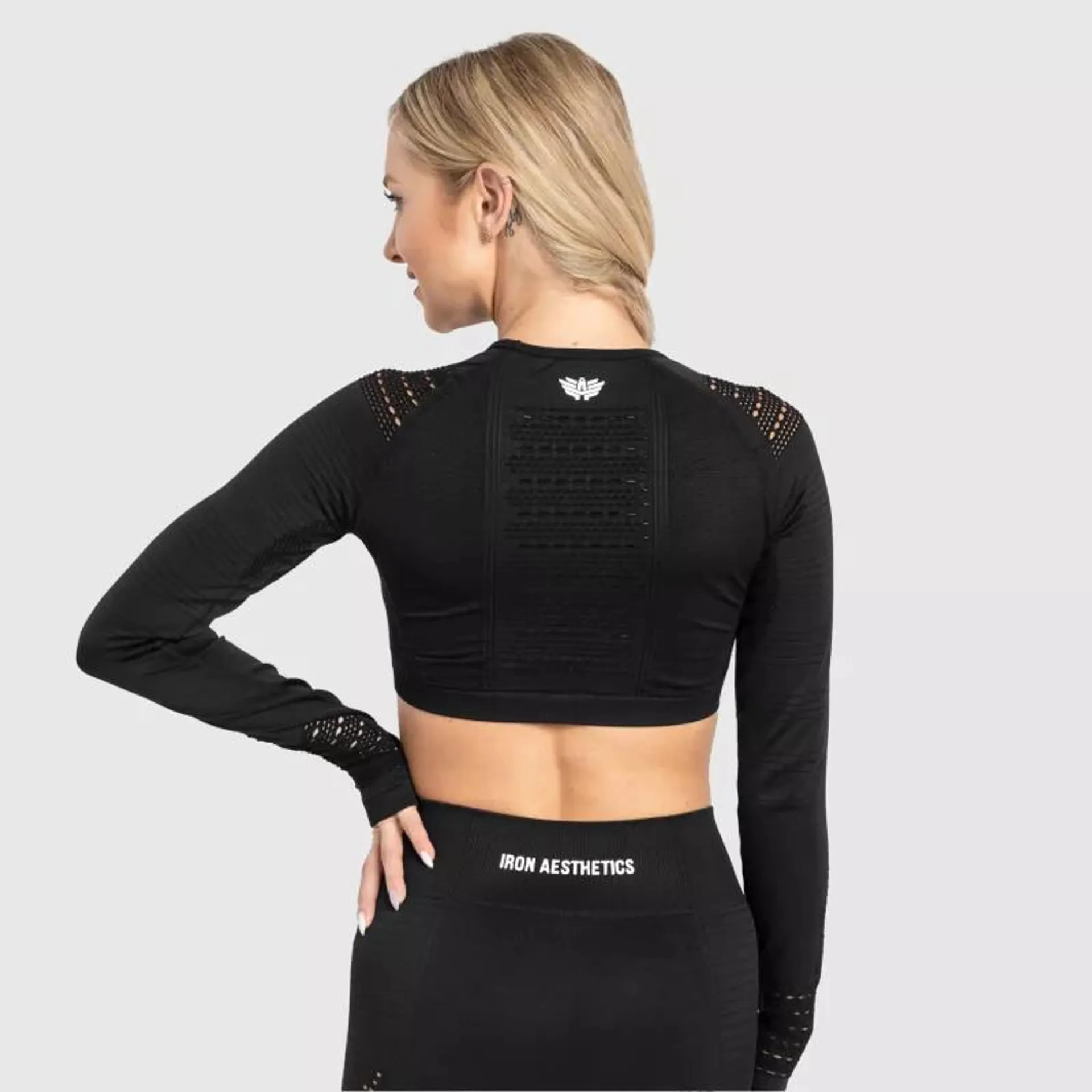 Varrás nélküli crop top Iron Aesthetics Rift, fekete