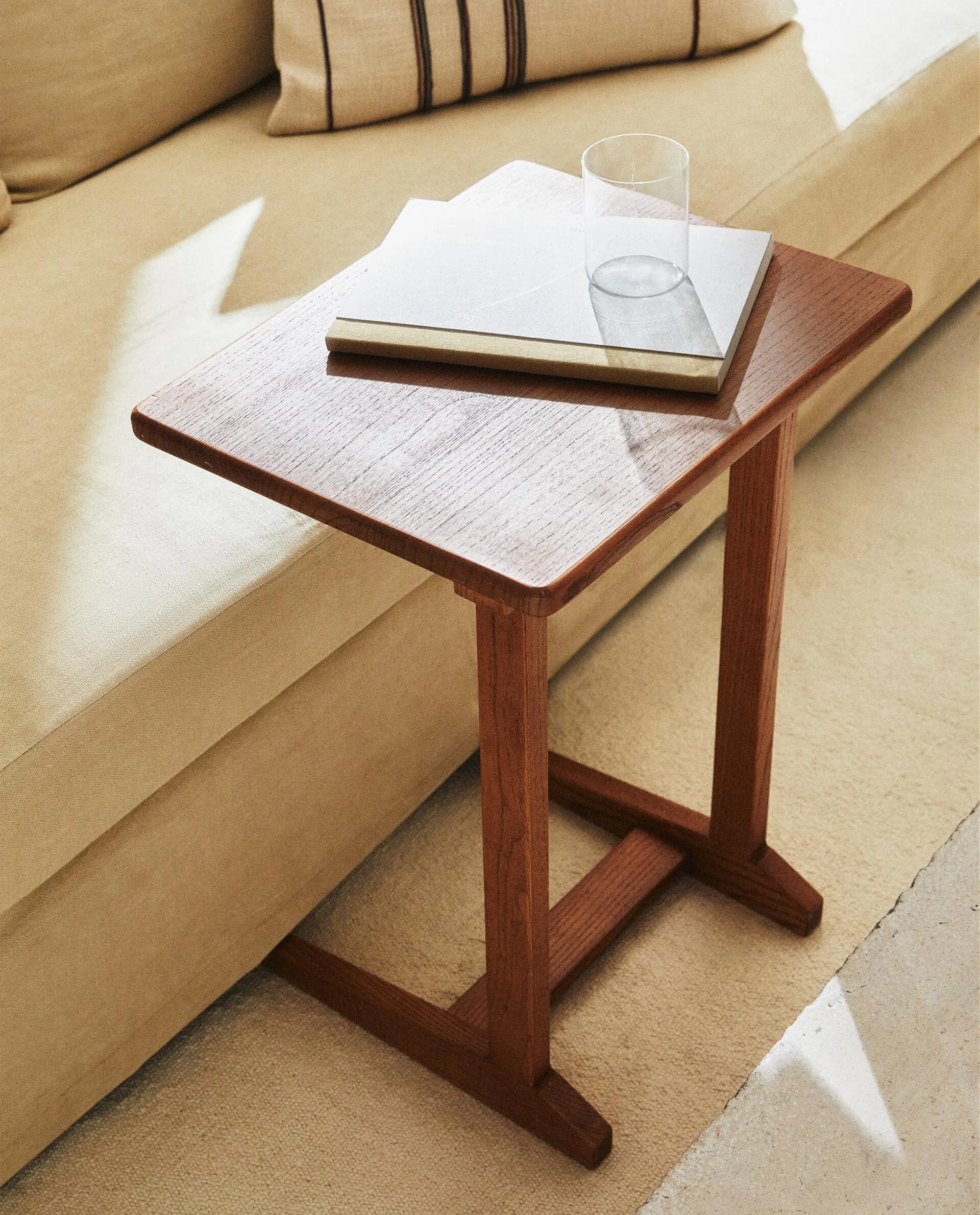 ASH FOLDING TABLE