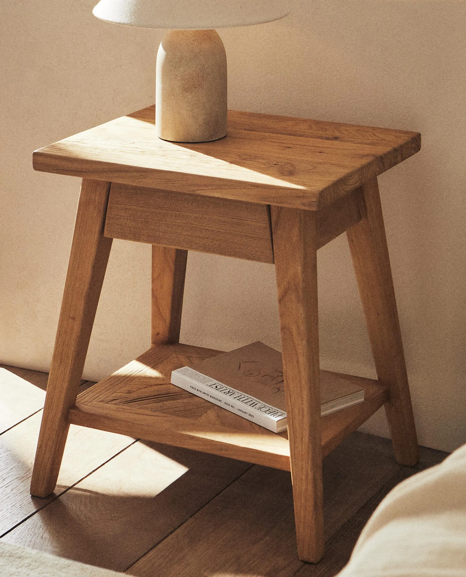 LITTLE WOODEN TABLE