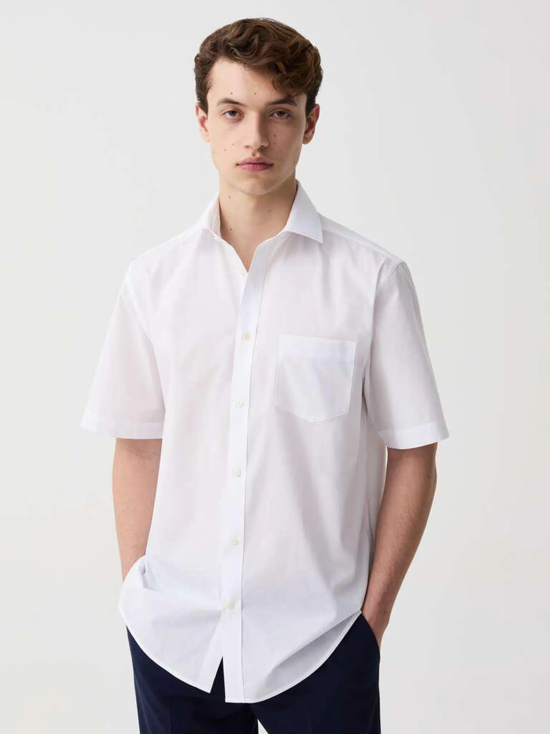 Optical White Short-sleeved regular-fit shirt with pocket