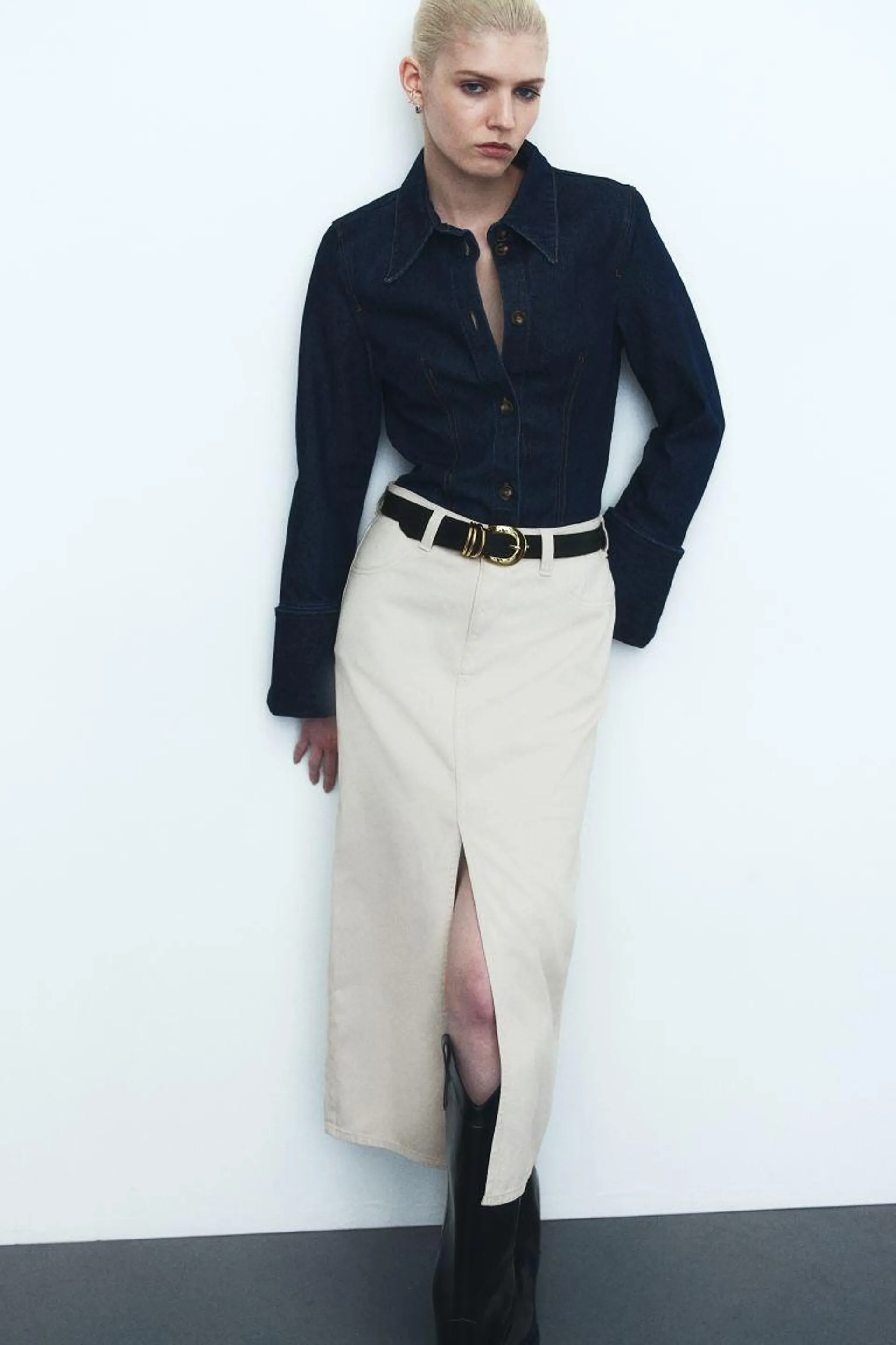 Slit-hem twill skirt