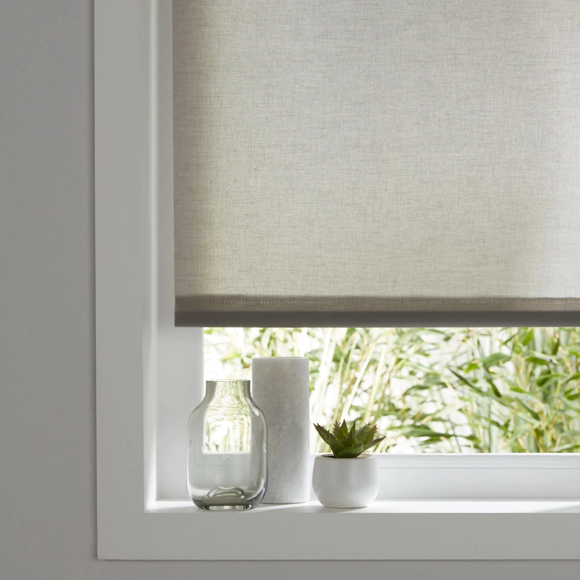 Halo Corded Grey Plain Daylight Roller Blind (W)60cm (L)180cm