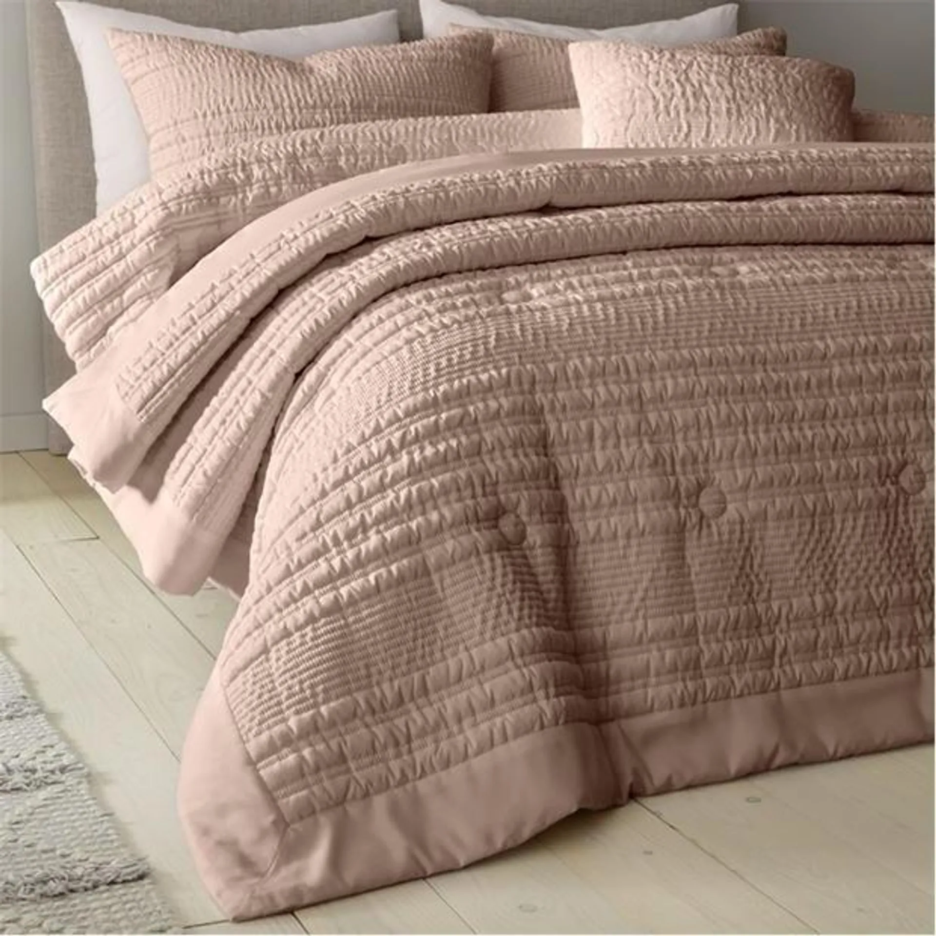 Stripe Seersucker Quilted Bedspread
