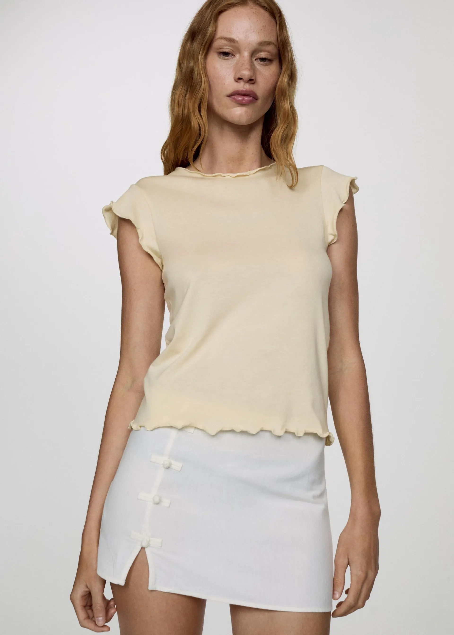 Modal t-shirt with scalloped ends