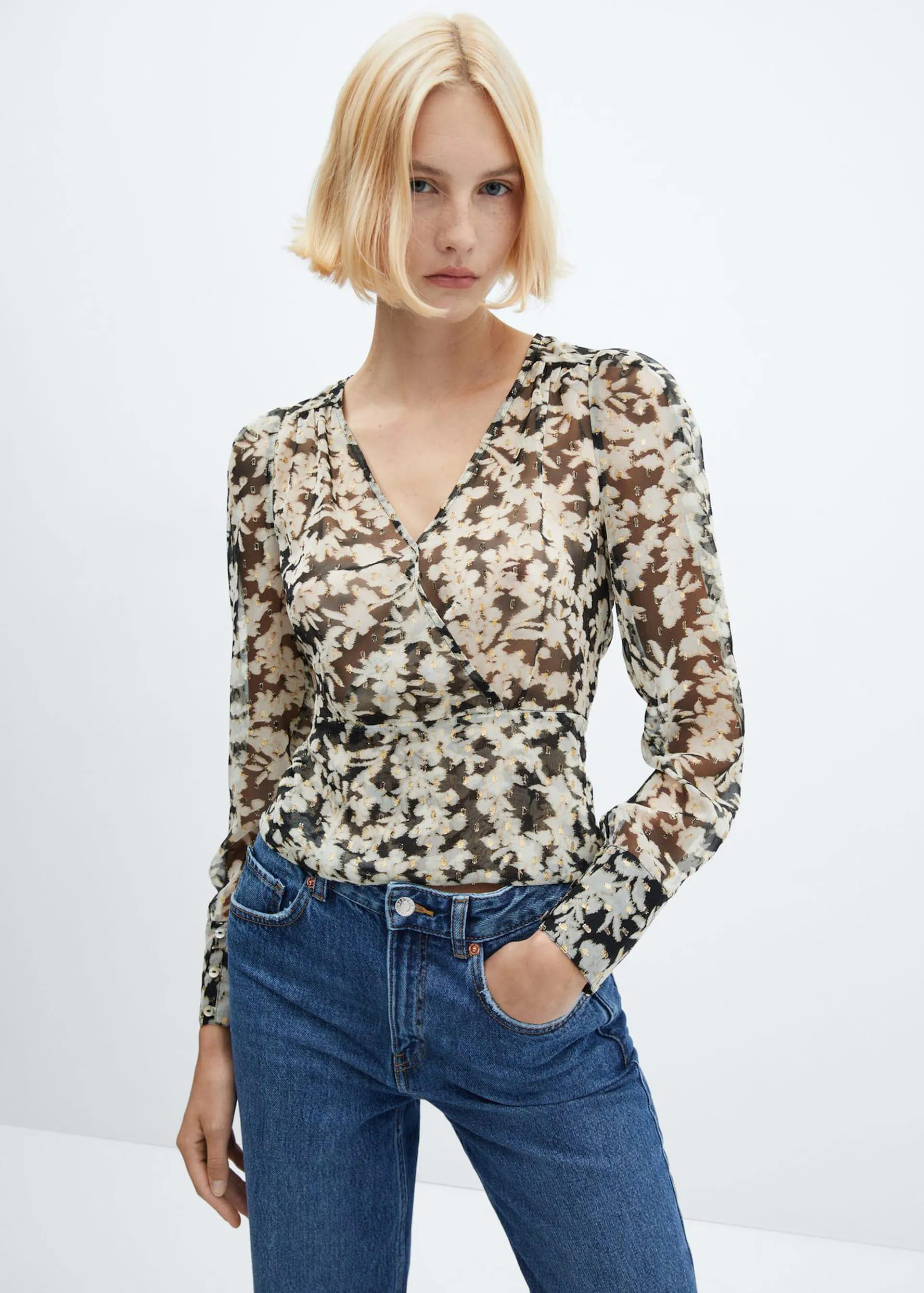 Blusa cruzada com estampado floral