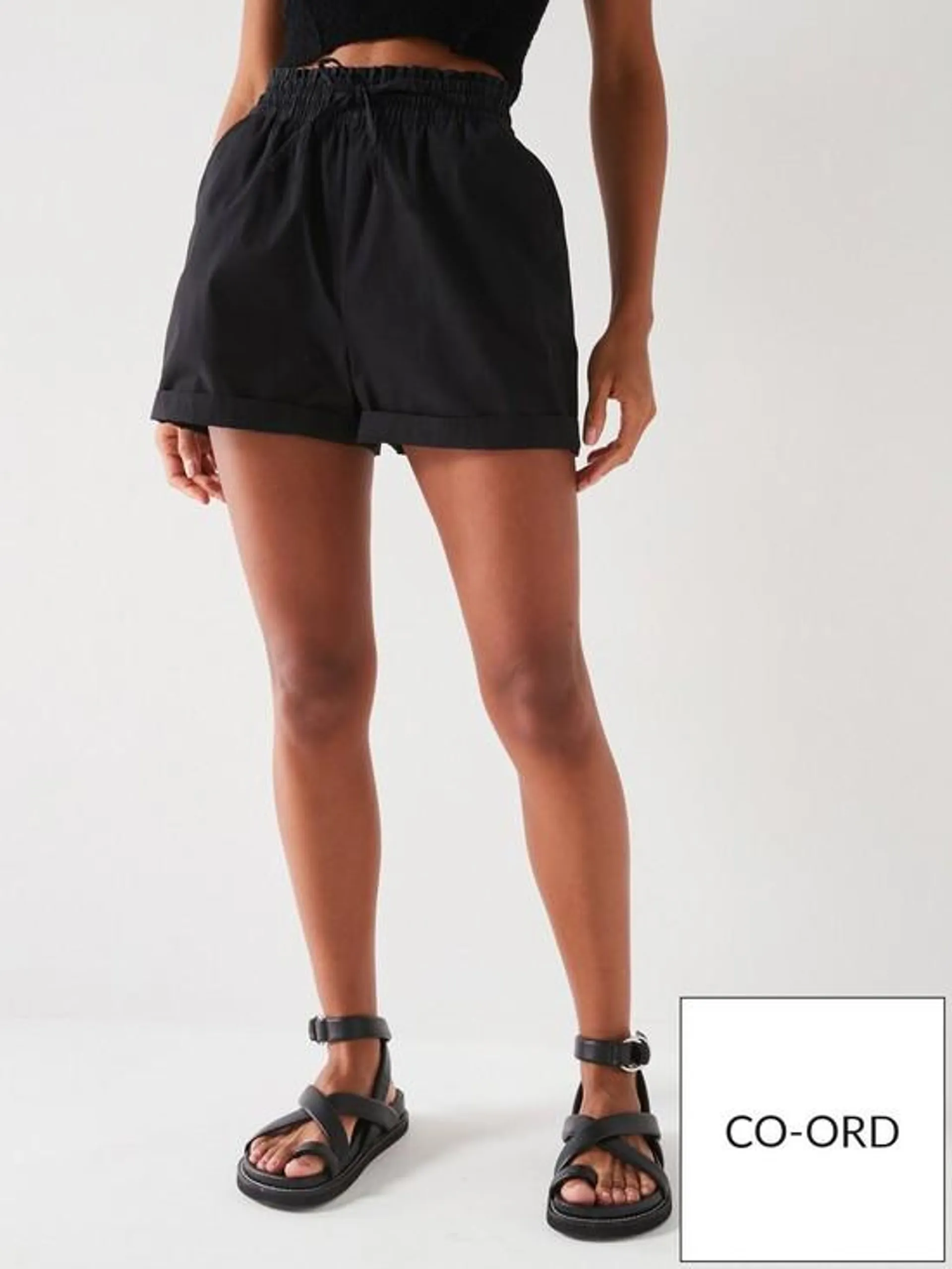 High Waist Turn Up Shorts - Black