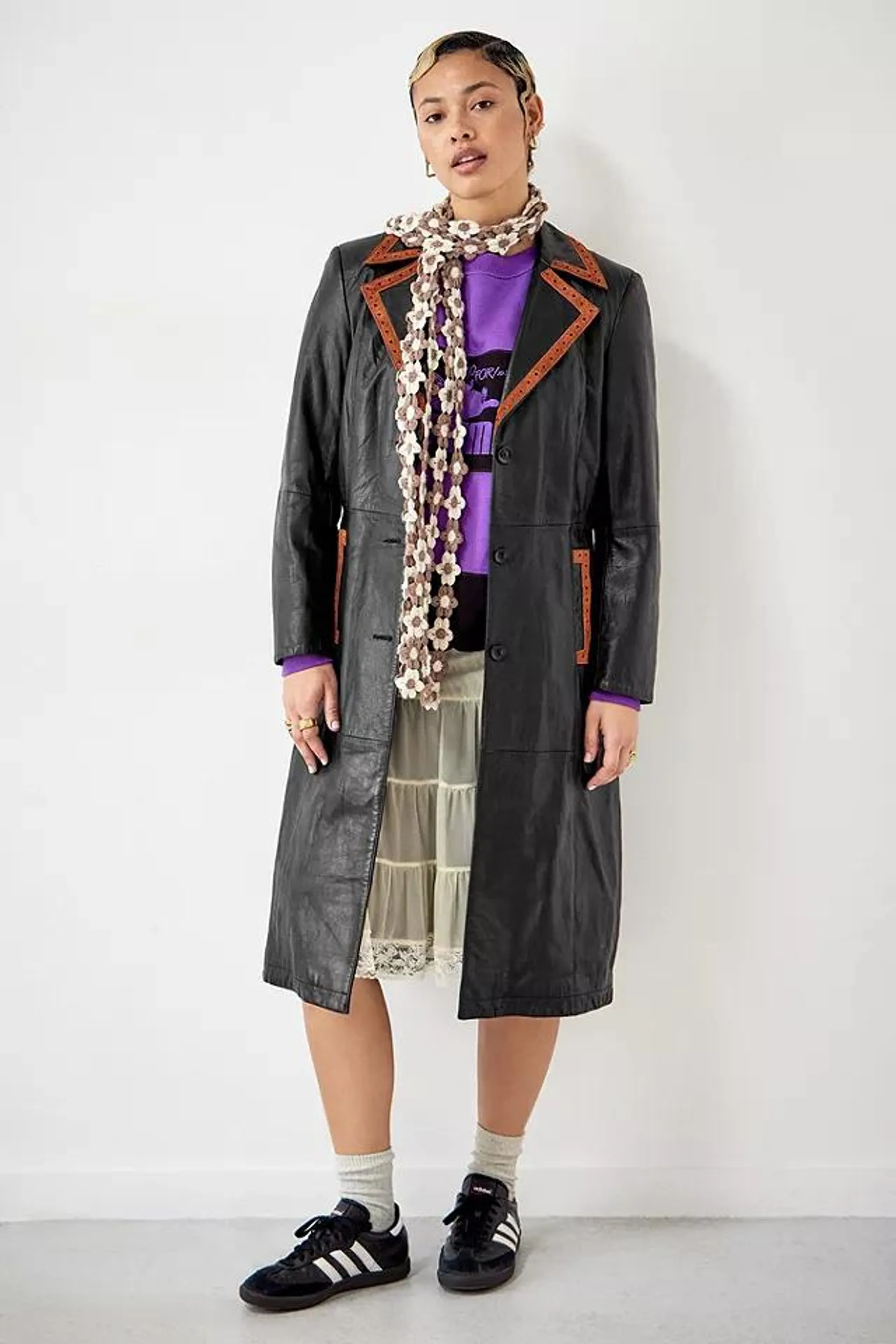 Urban Renewal Vintage – Trenchcoat aus Leder in Schwarz
