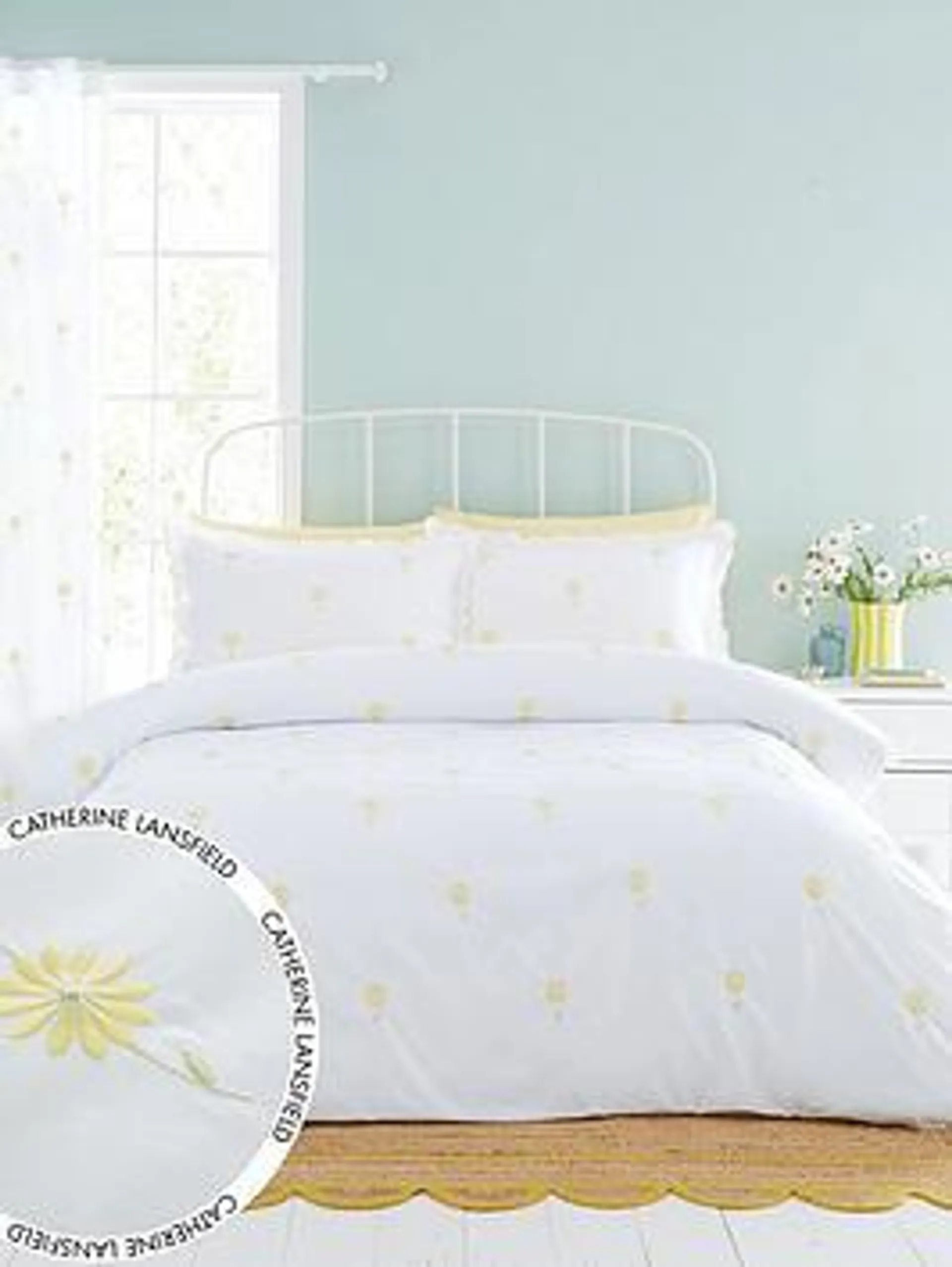 Lorna Embroidered Daisy Duvet Cover Set