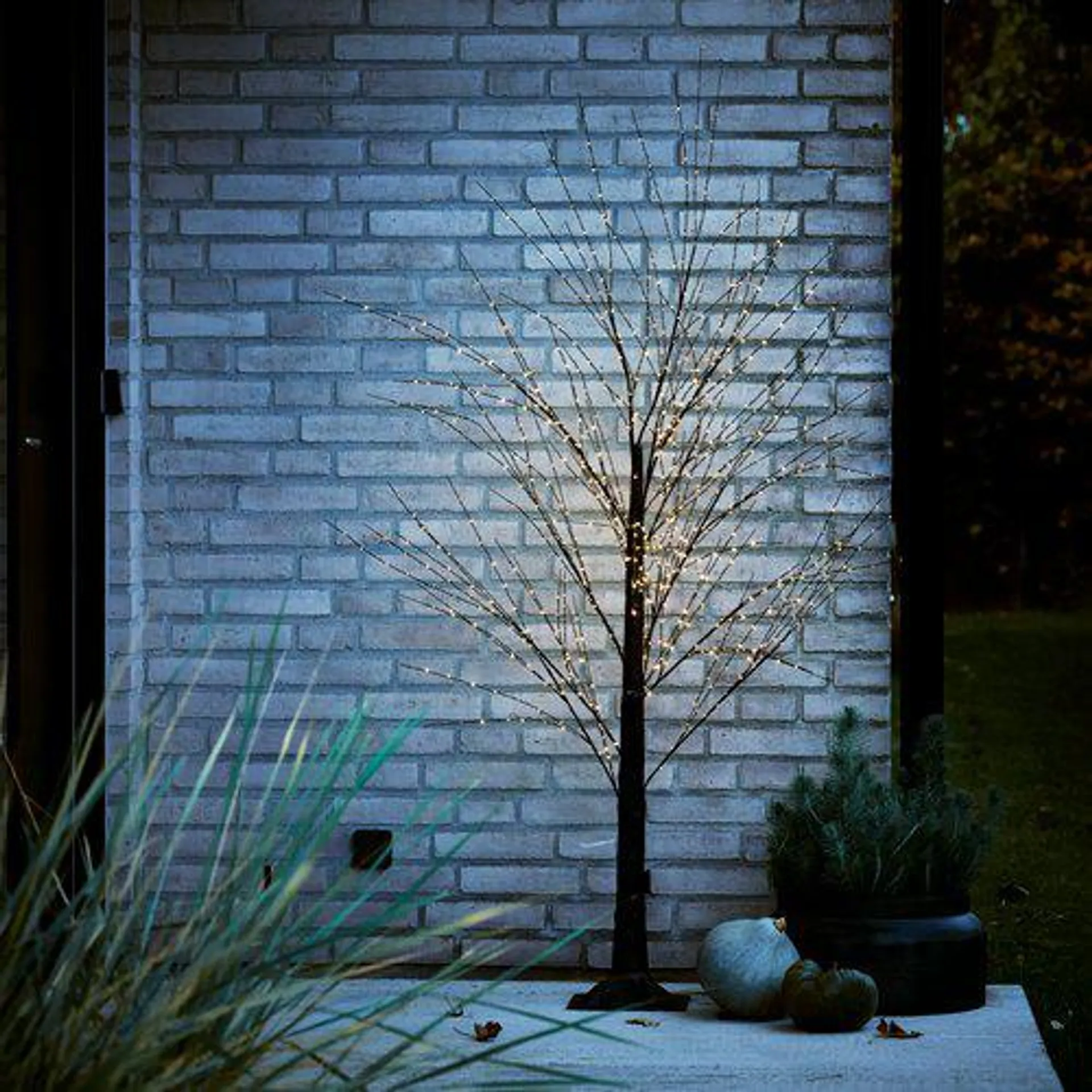 LED light tree AGREBODA H180cm w/840 LED and timer