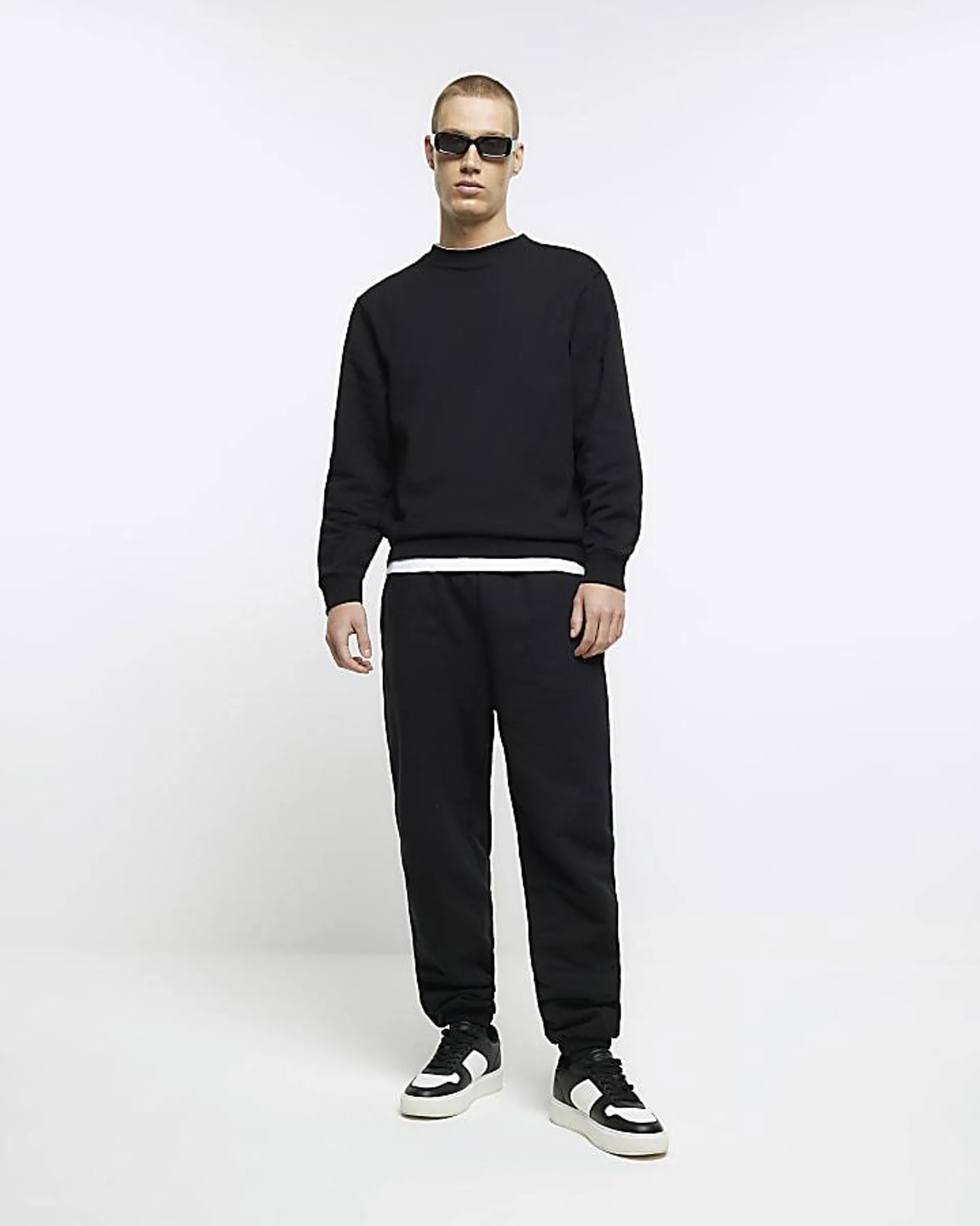 Black regular fit long sleeve sweatshirt