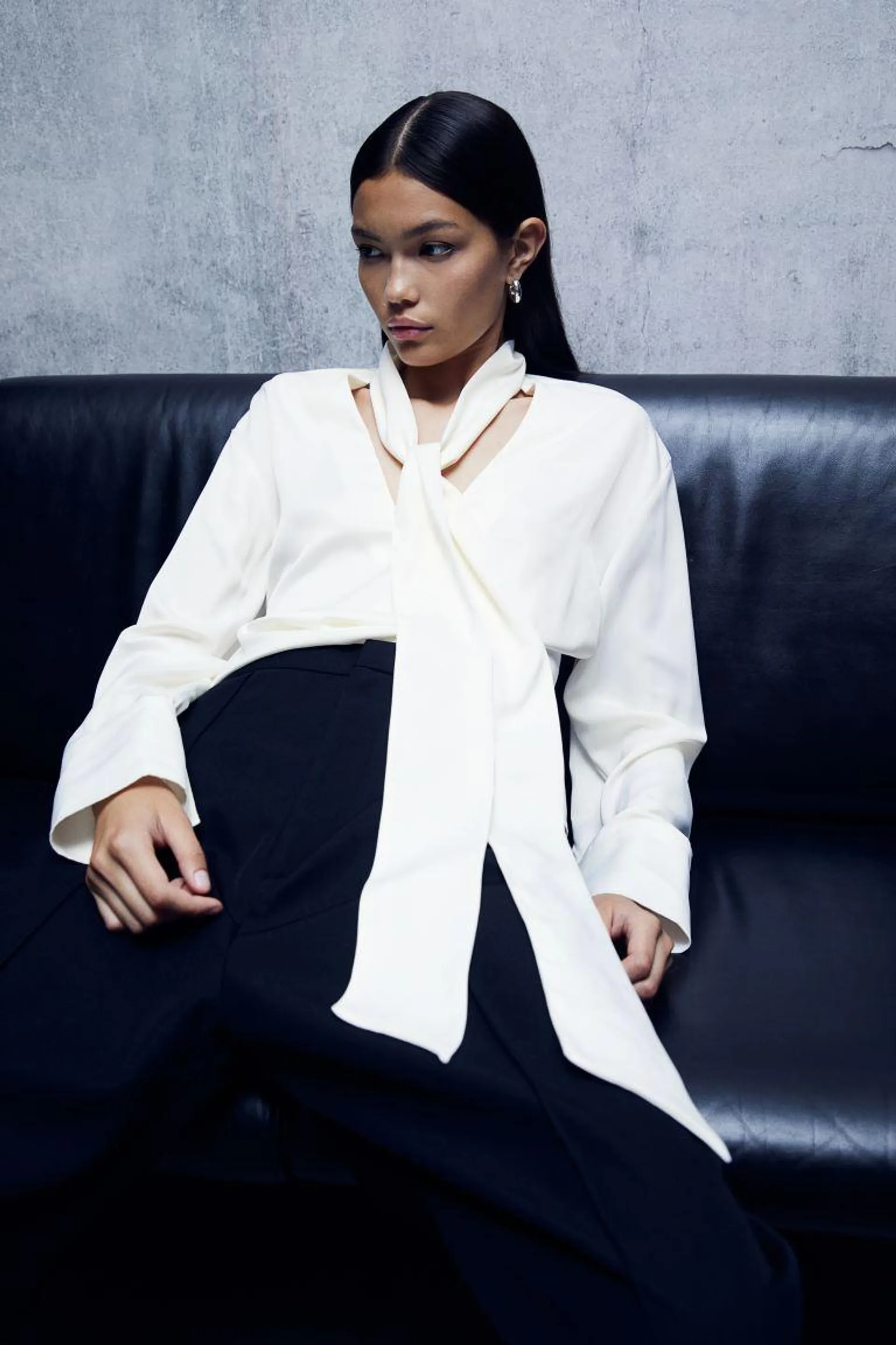 Tie-detail blouse