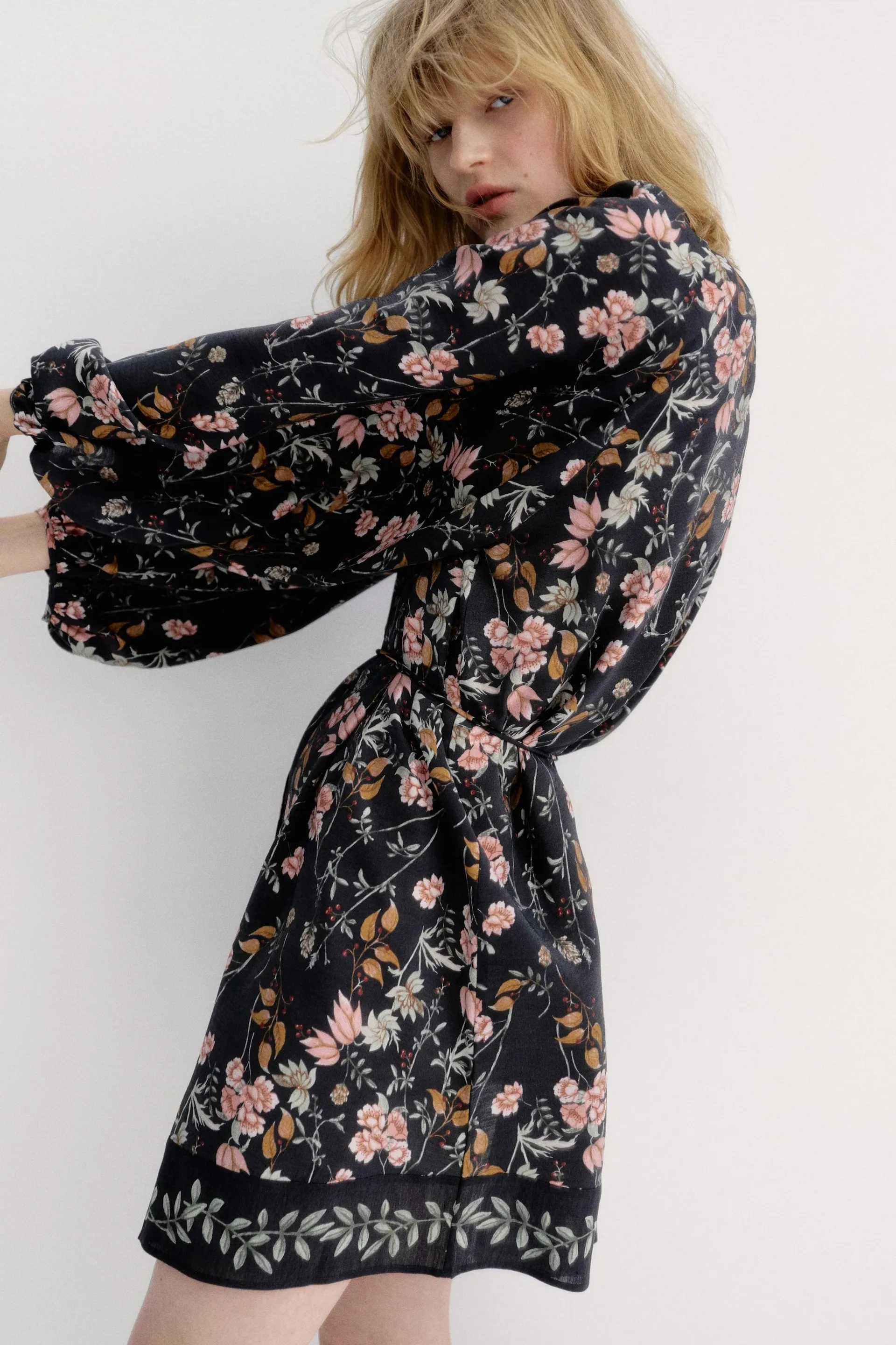 Oversized tie-belt dress